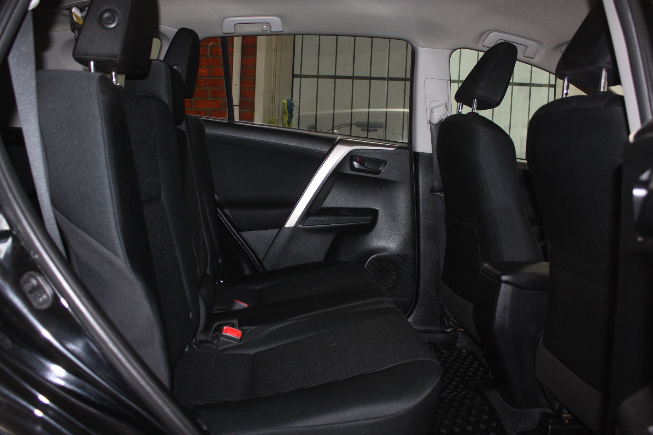 2015 TOYOTA RAV 4 LE AWD