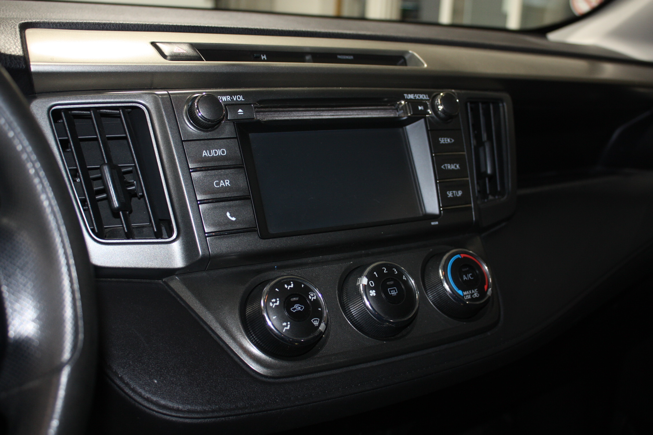 2015 TOYOTA RAV 4 LE AWD