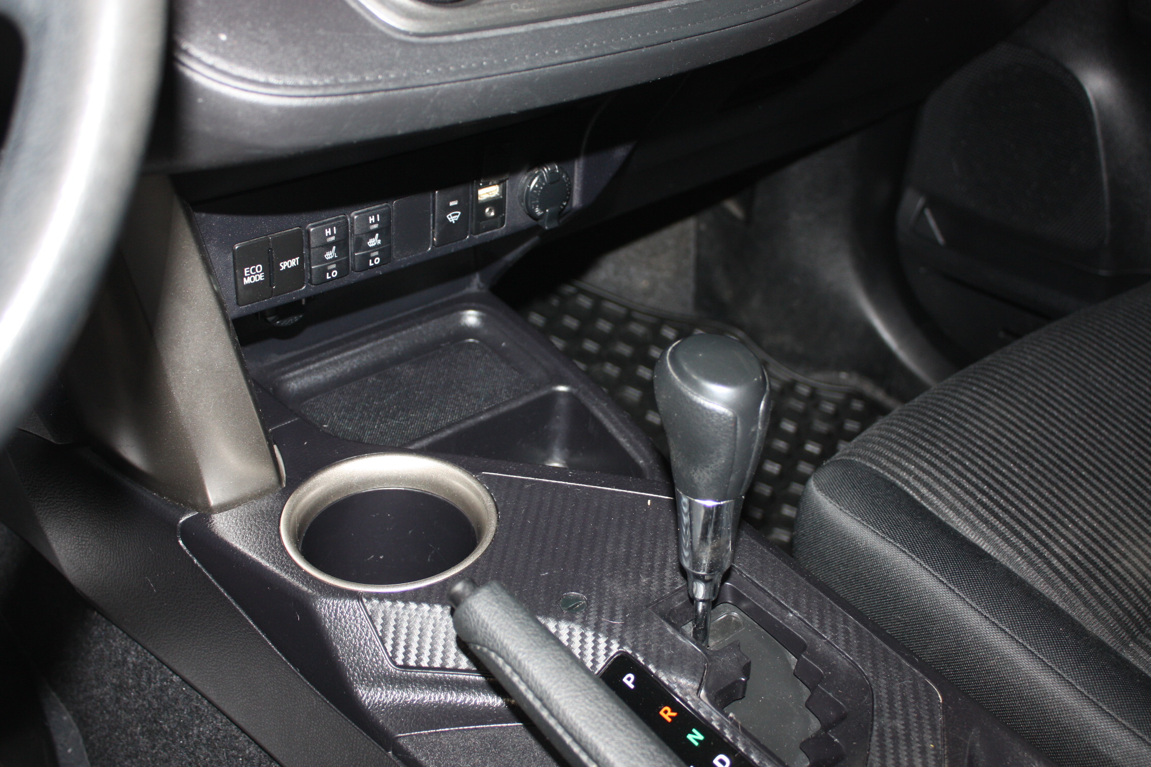 2015 TOYOTA RAV 4 LE AWD