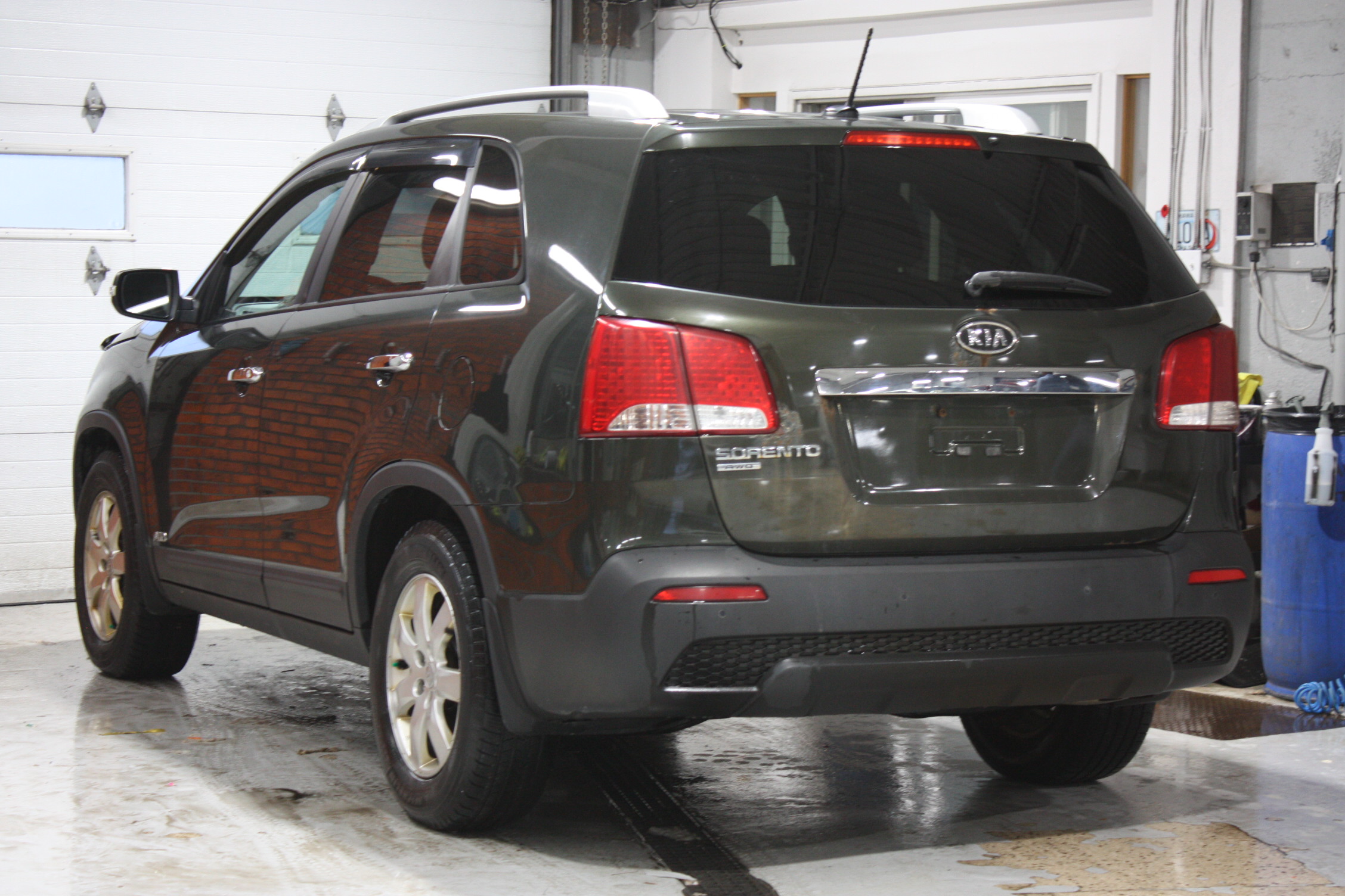 2013 KIA SORENTO LX AWD