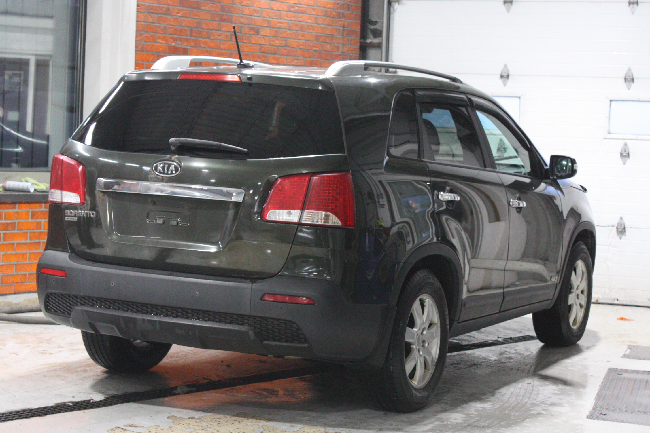 2013 KIA SORENTO LX AWD