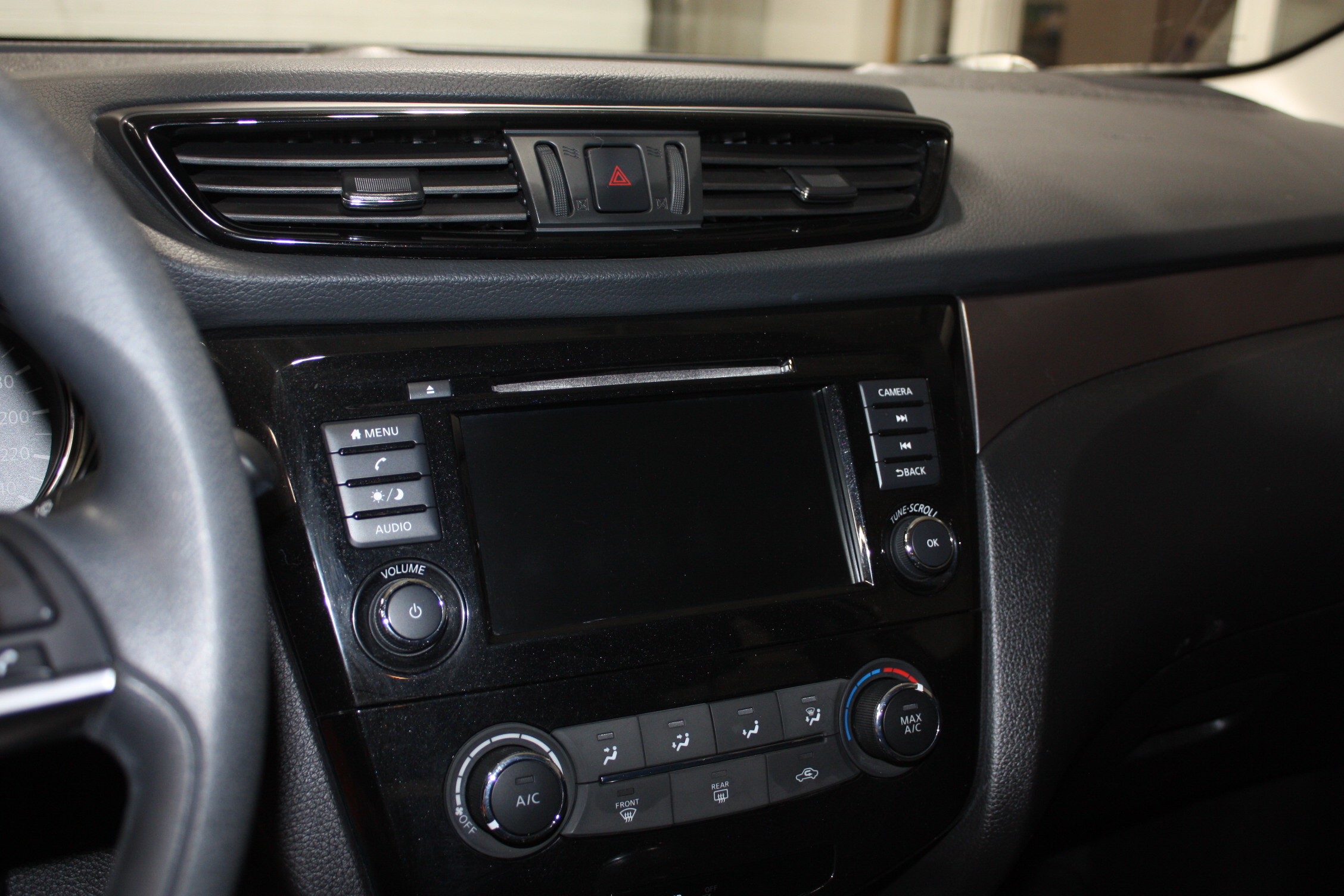 2020 NISSAN QASHQAI S AWD