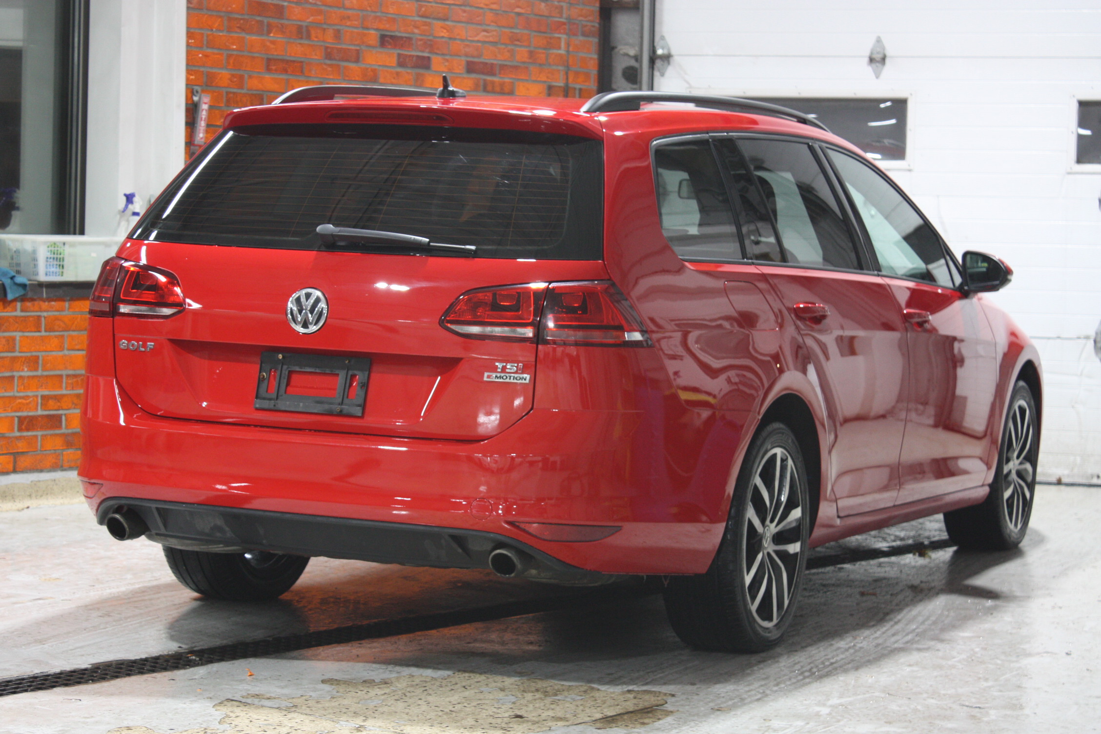 2017 VOLKSWAGEN GOLF SPORTWAGEN TSI 4 MOTION AWD