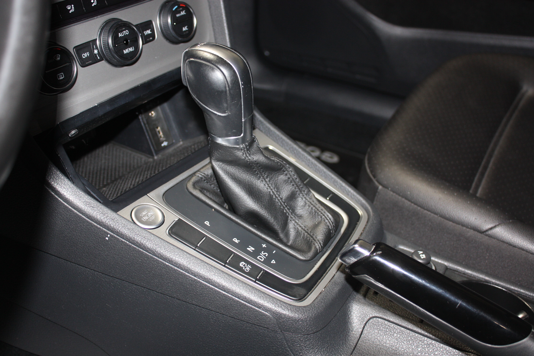 2017 VOLKSWAGEN GOLF SPORTWAGEN TSI 4 MOTION AWD