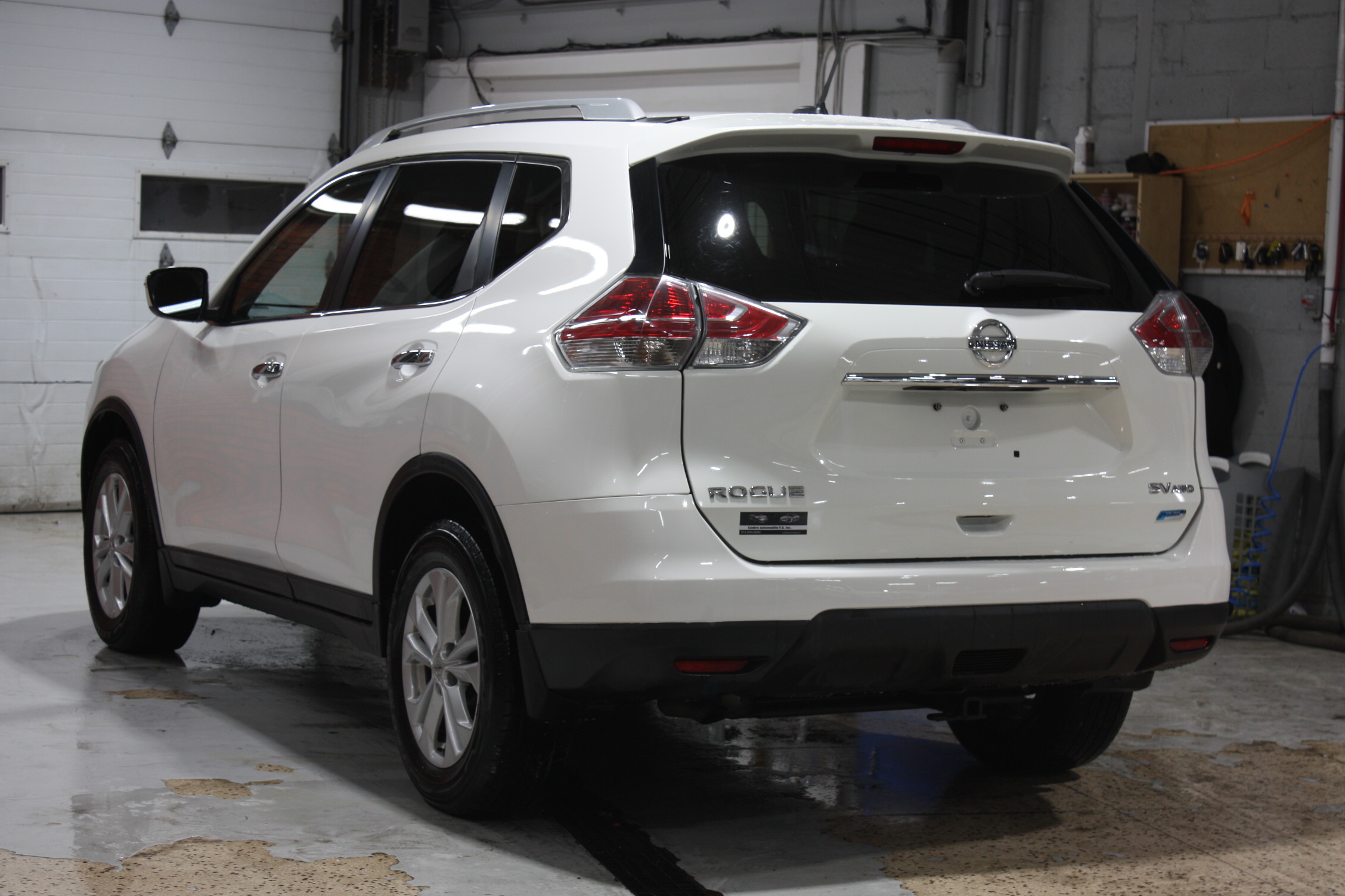 2014 NISSAN ROGUE SV