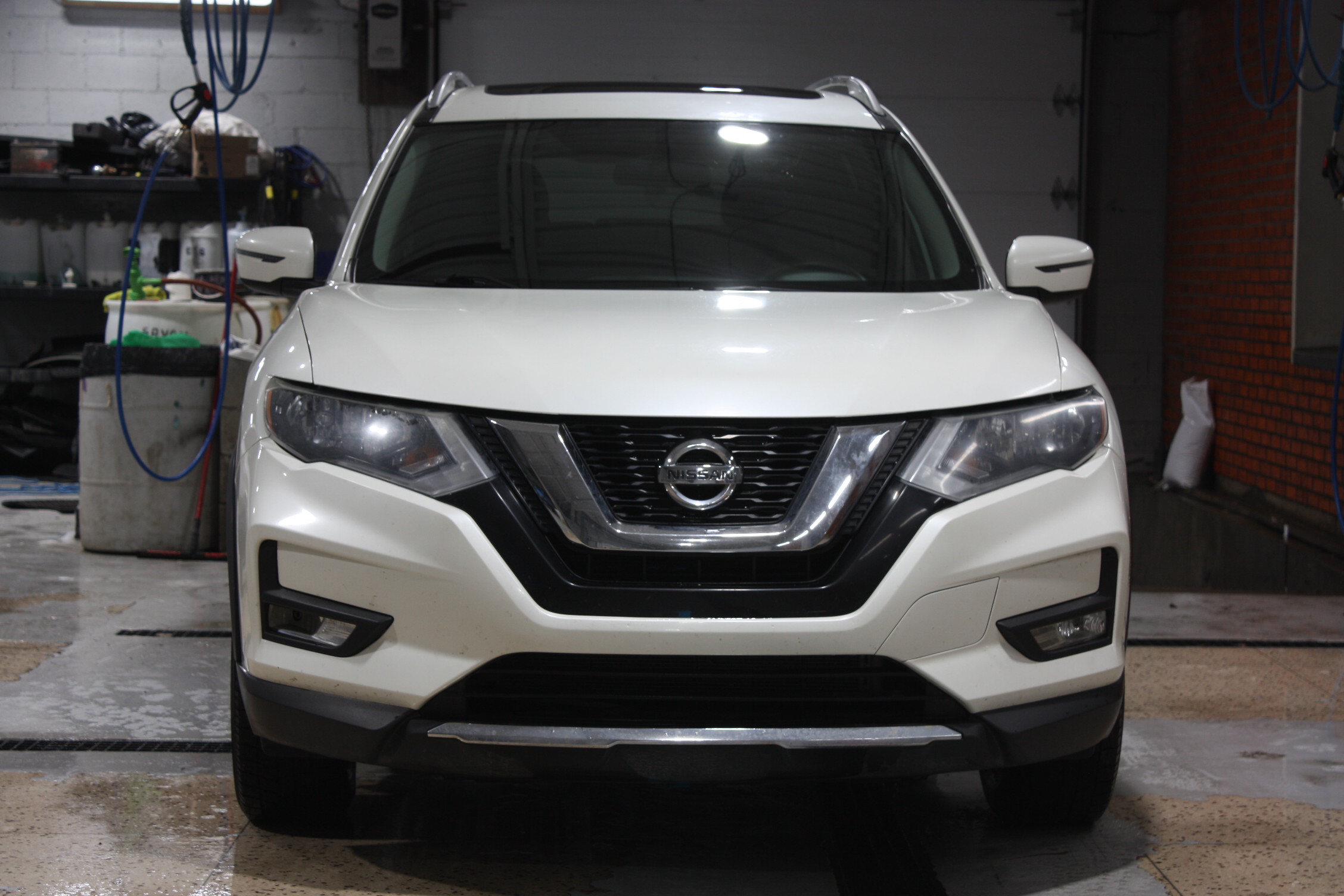 2017 NISSAN ROGUE SV