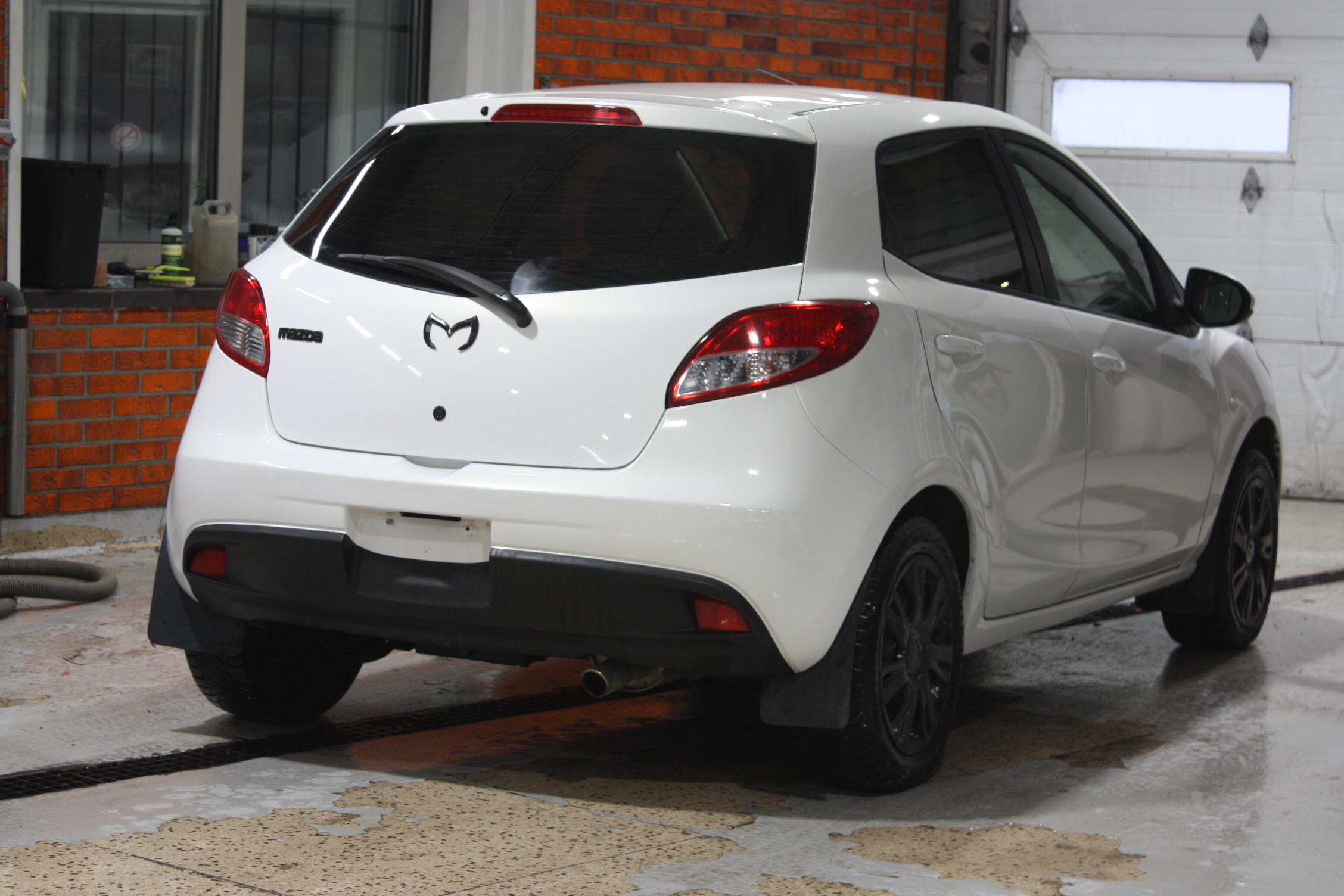 2011 MAZDA 2 HATCHBACK