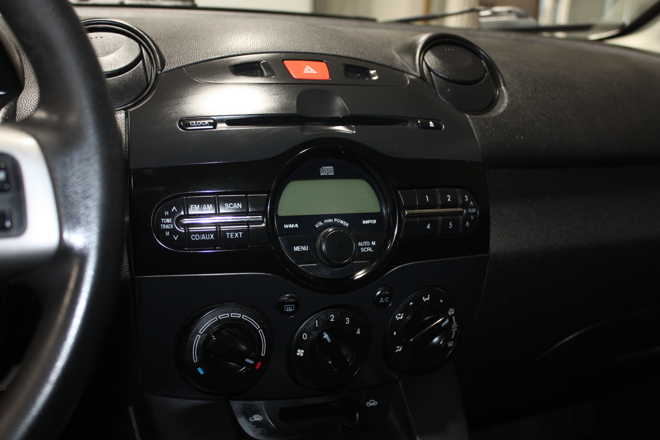 2011 MAZDA 2 HATCHBACK