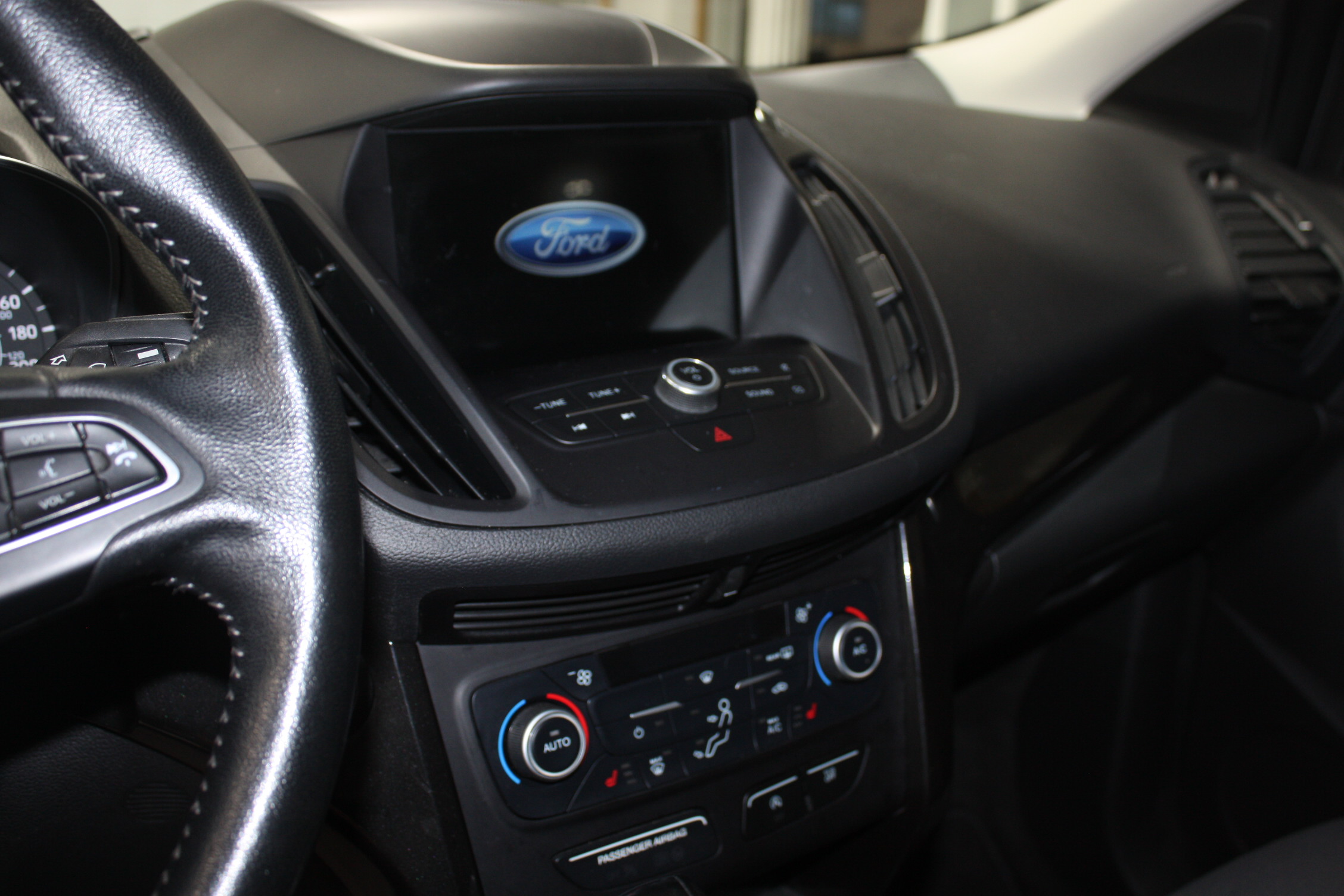 2019 FORD ESCAPE SE 4WD