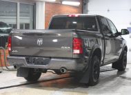 2017 RAM 1500 EXPRESS CREW CAB 4X4 HEMI