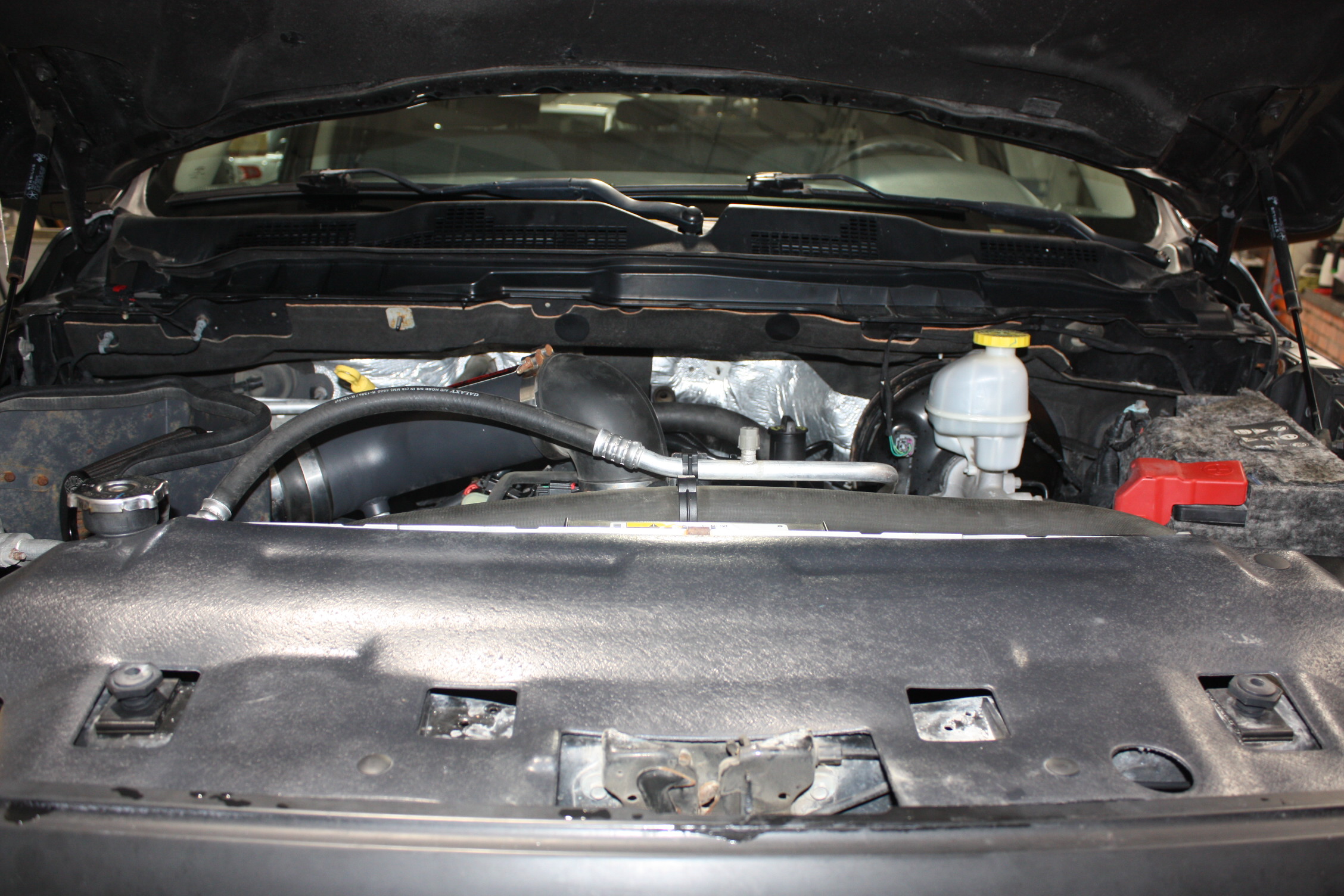 2017 RAM 1500 EXPRESS CREW CAB 4X4 HEMI