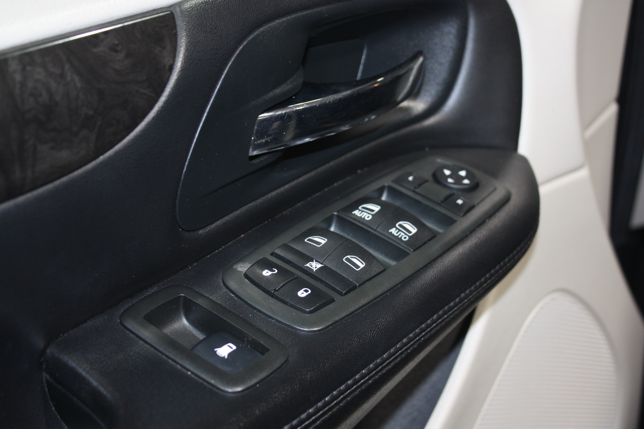 2012 DODGE GRAND CARAVAN SXT