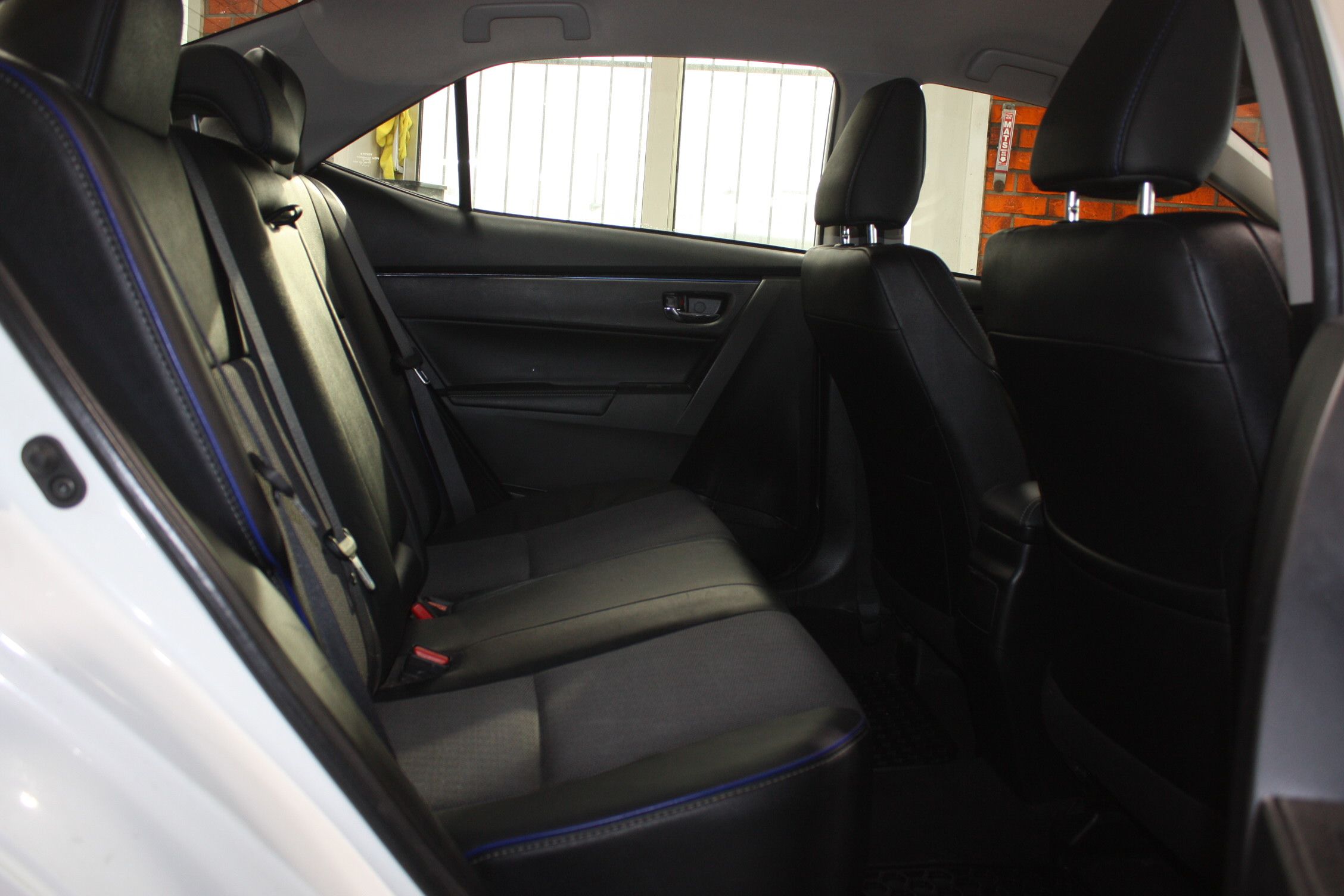 2017 Toyota corolla SE