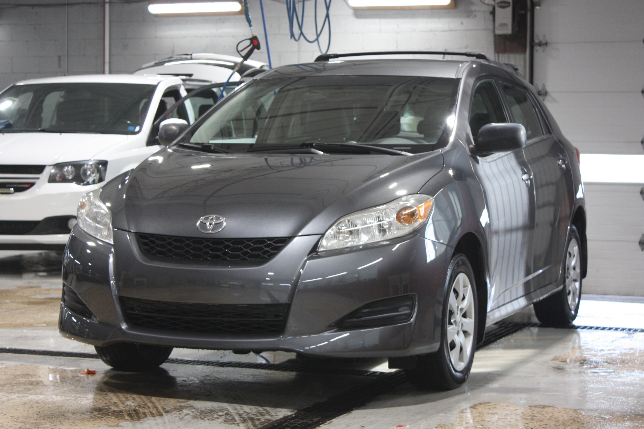 2011 TOYOTA MATRIX AWD