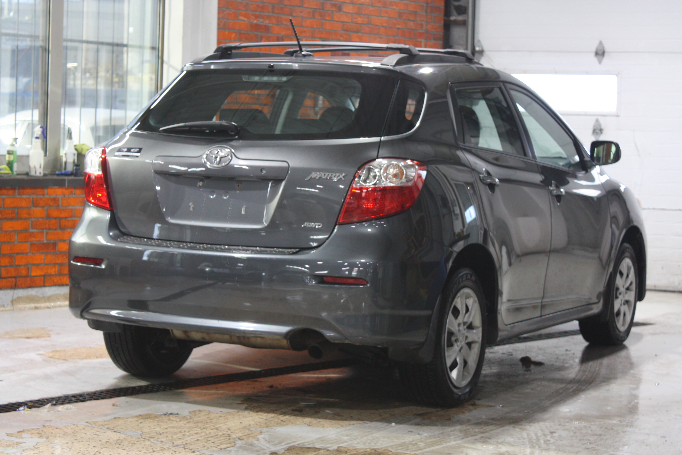 2011 TOYOTA MATRIX AWD