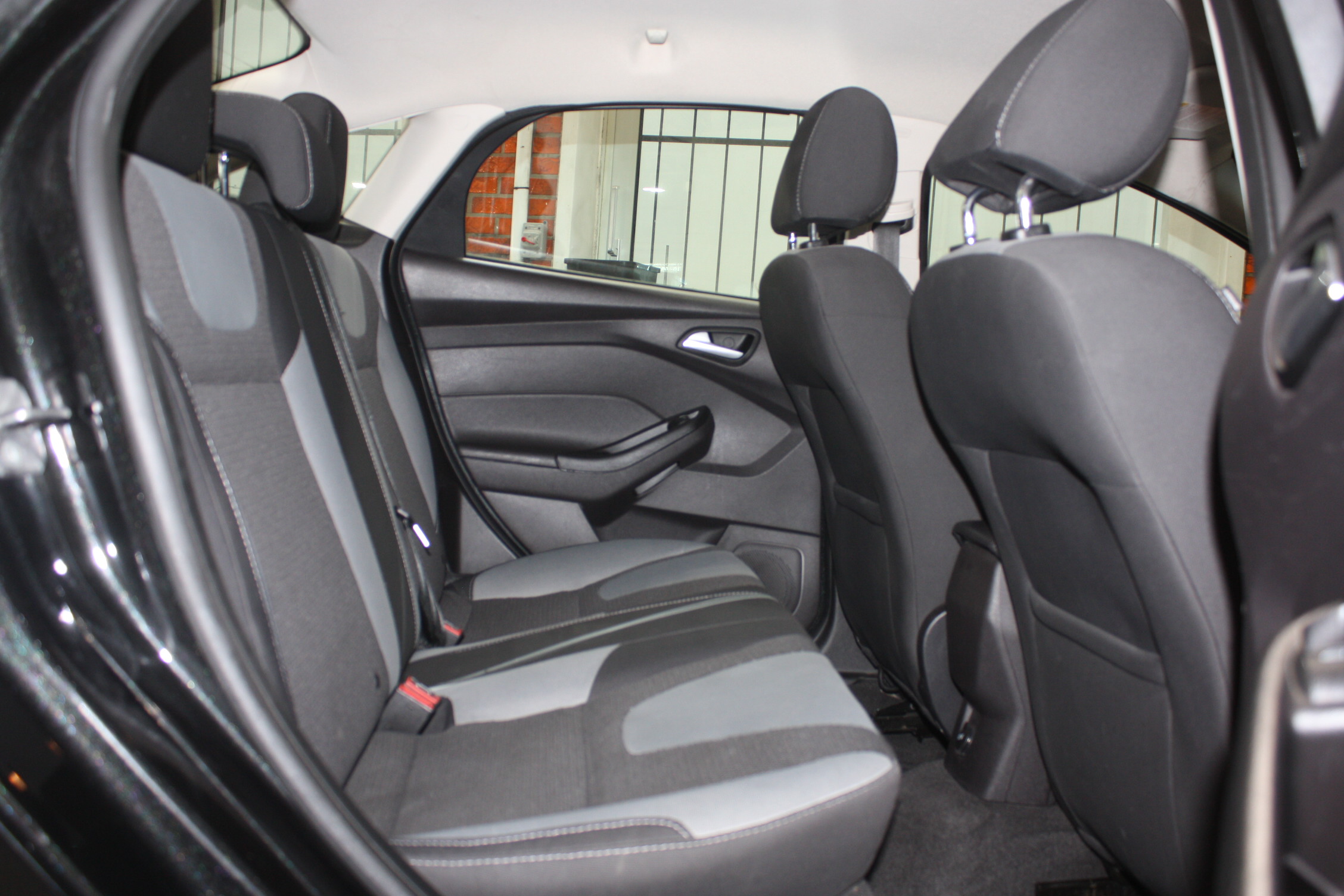 2014 FORD FOCUS SE SEDAN