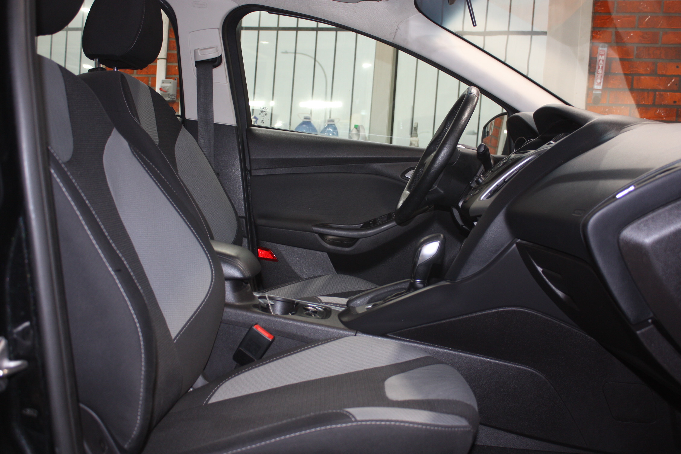 2014 FORD FOCUS SE SEDAN