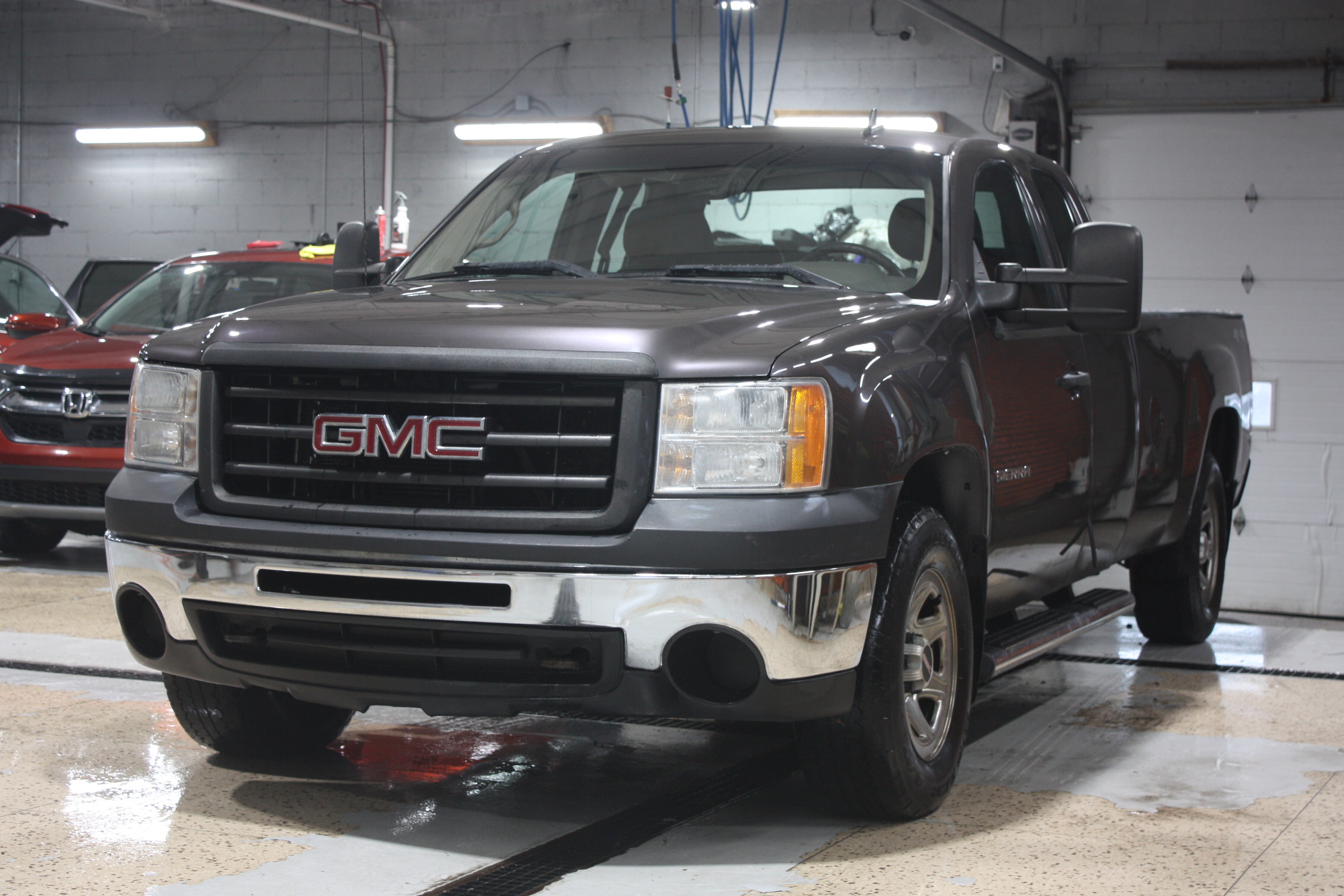 2011 GMC SIERRA 1500 4X4 EXTENDED CAB 8&prime; BED