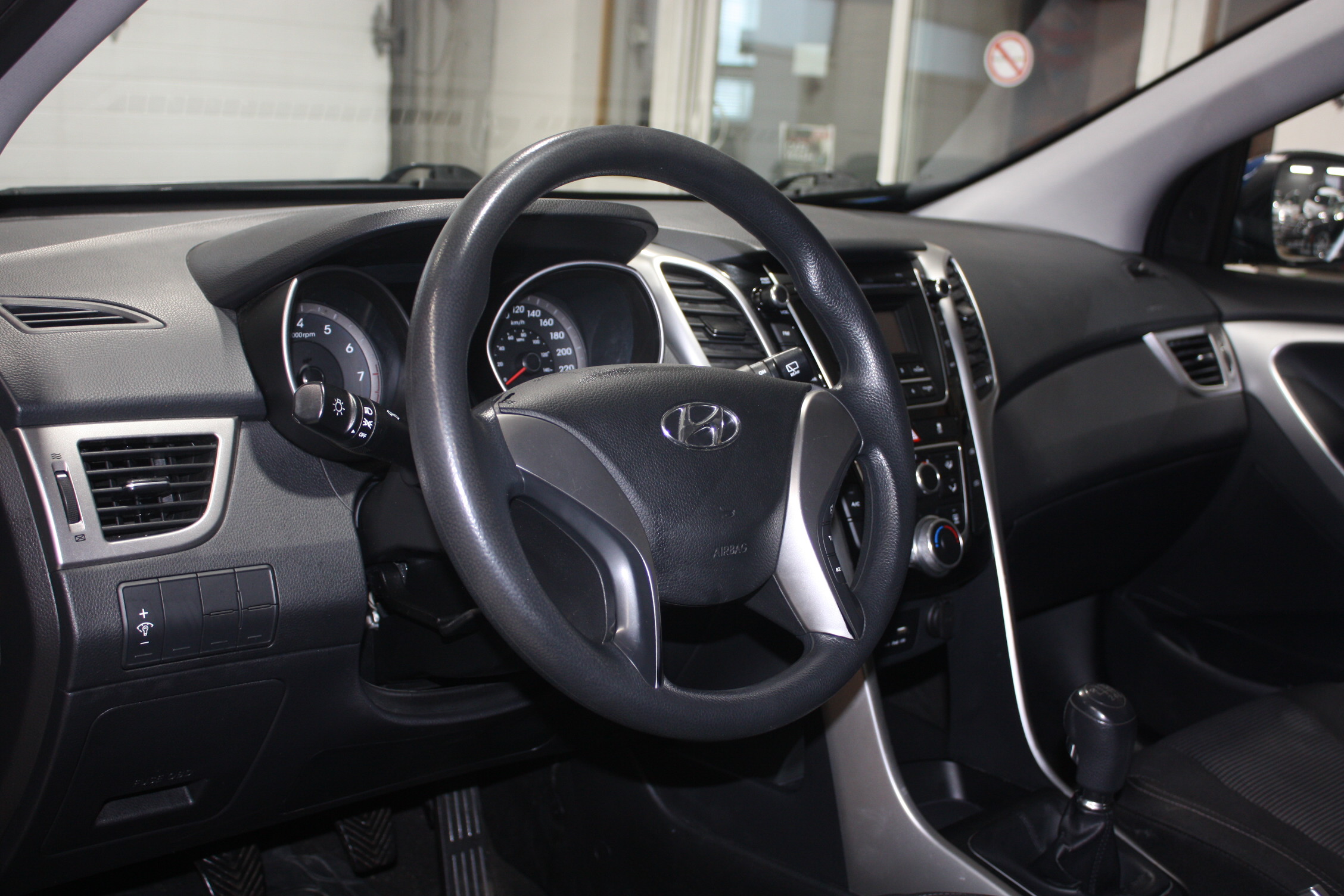 2015 HYUNDAI ELANTRA