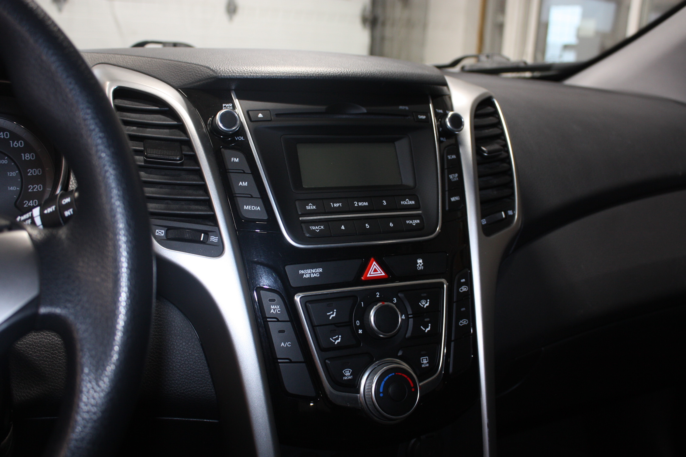 2015 HYUNDAI ELANTRA