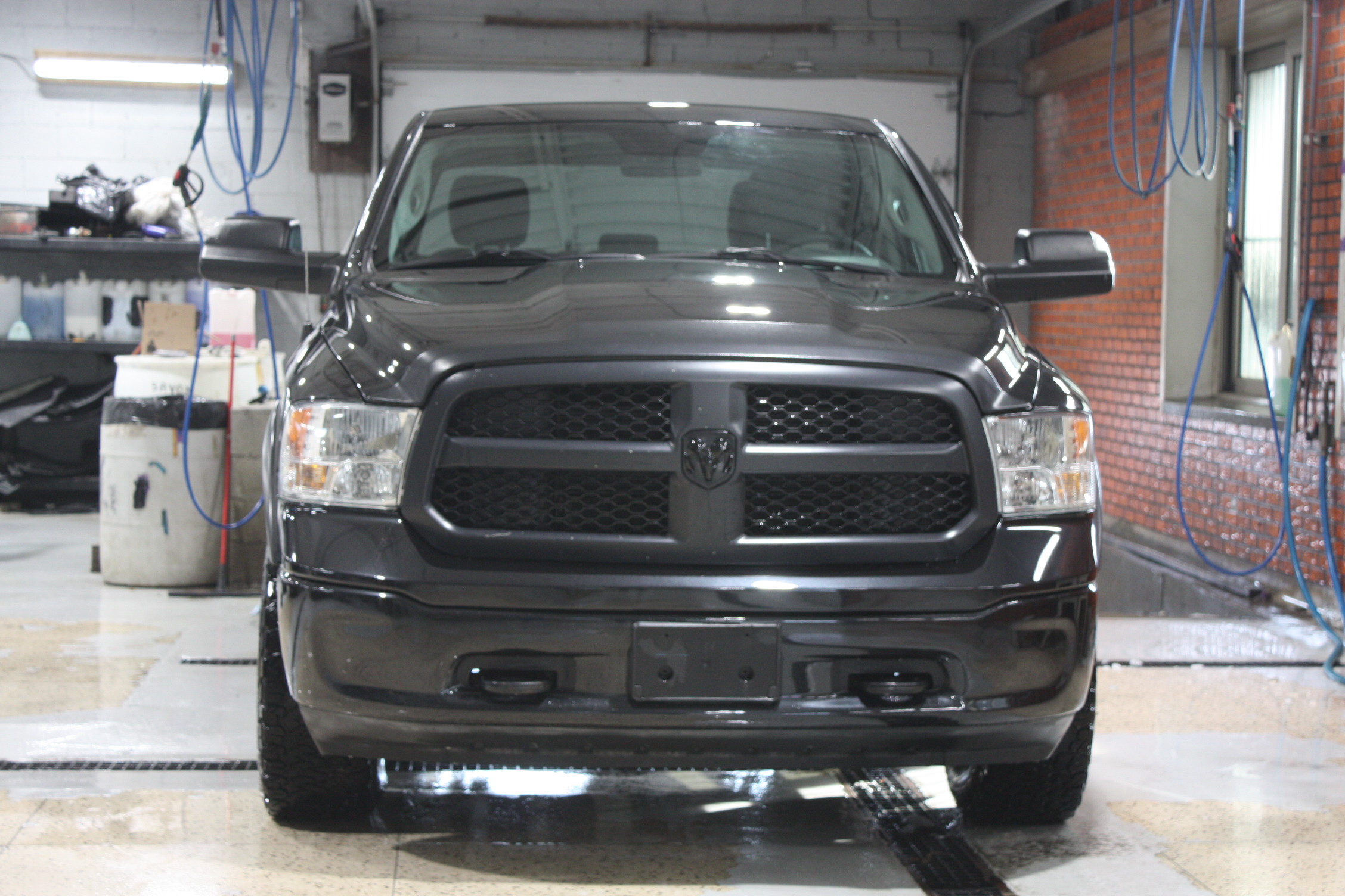 2017 RAM 1500 CREW CAB 4X4