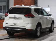 2017 NISSAN ROGUE SV AWD