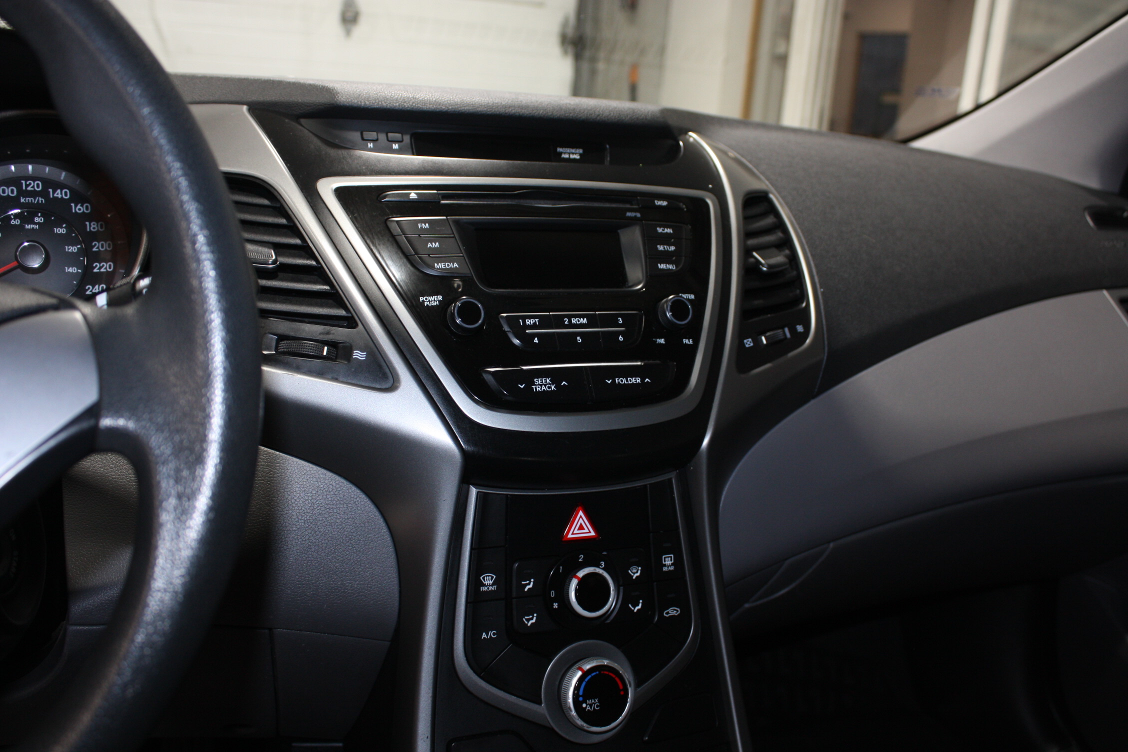 2015 HYUNDAI ELANTRA