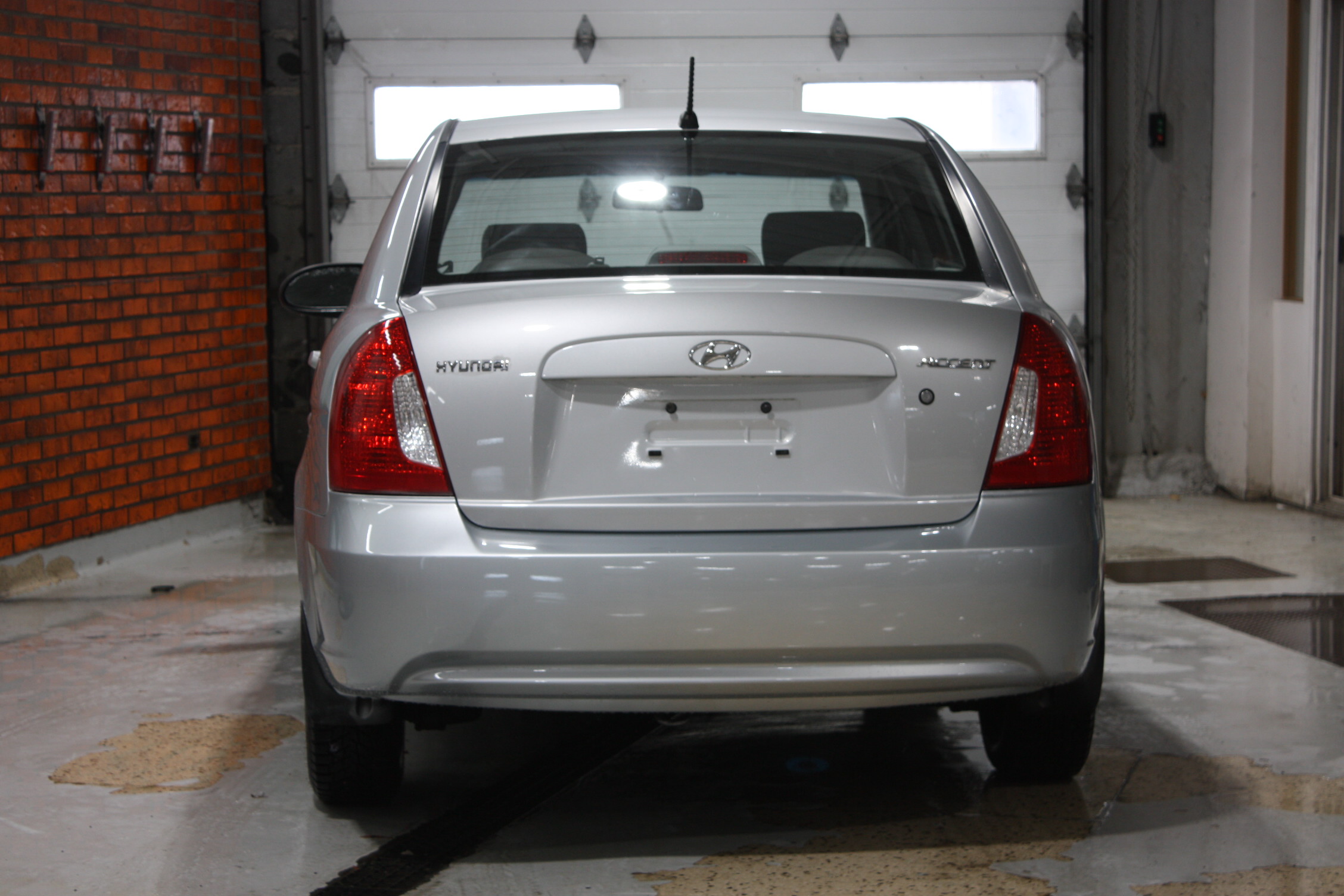 2009 HYUNDAI ACCENT GL