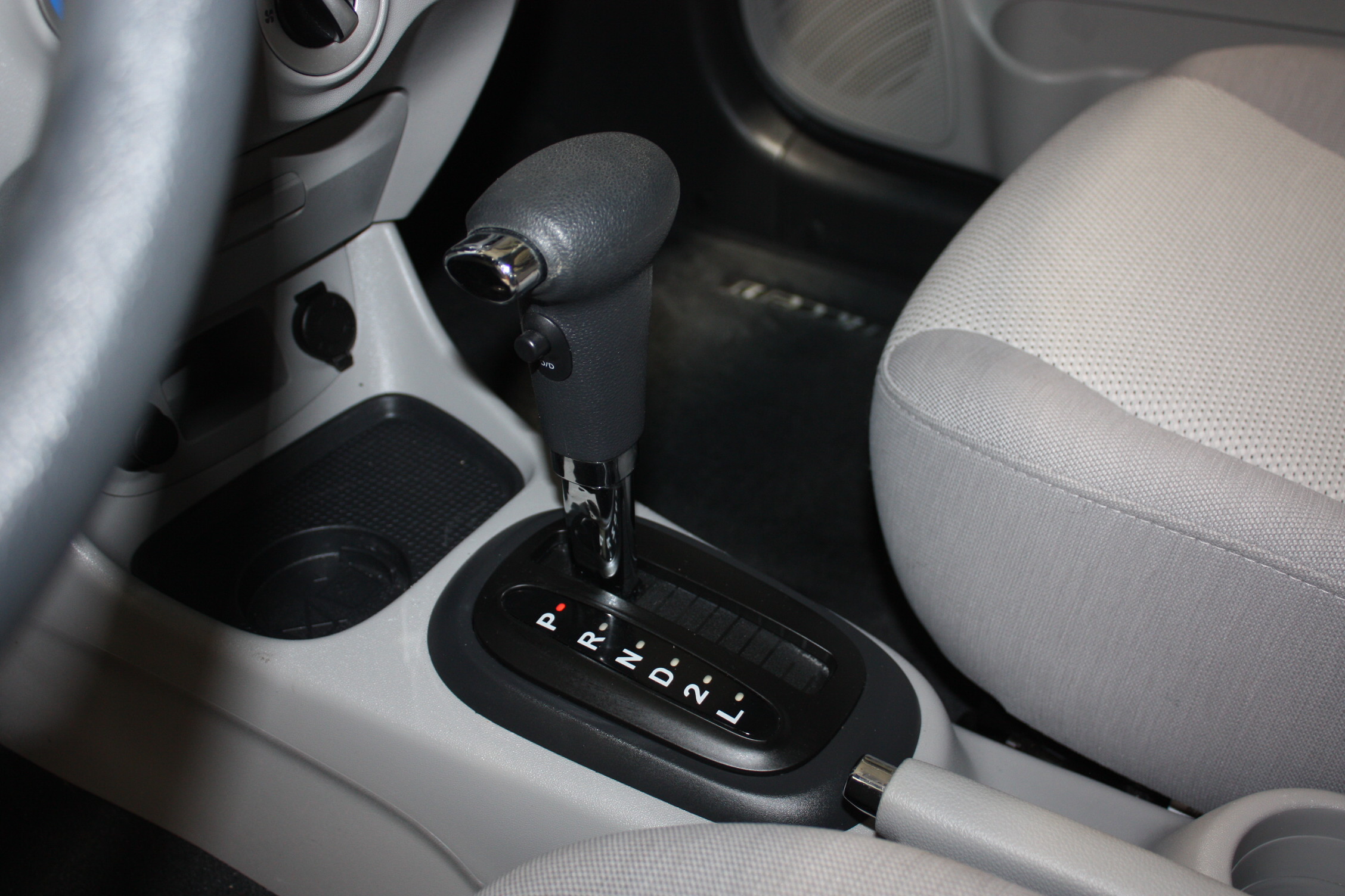 2009 HYUNDAI ACCENT GL