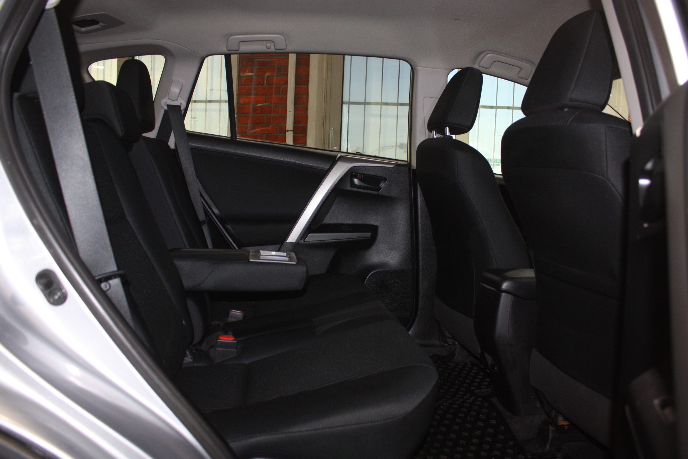 2018 TOYOTA RAV 4 LE AWD