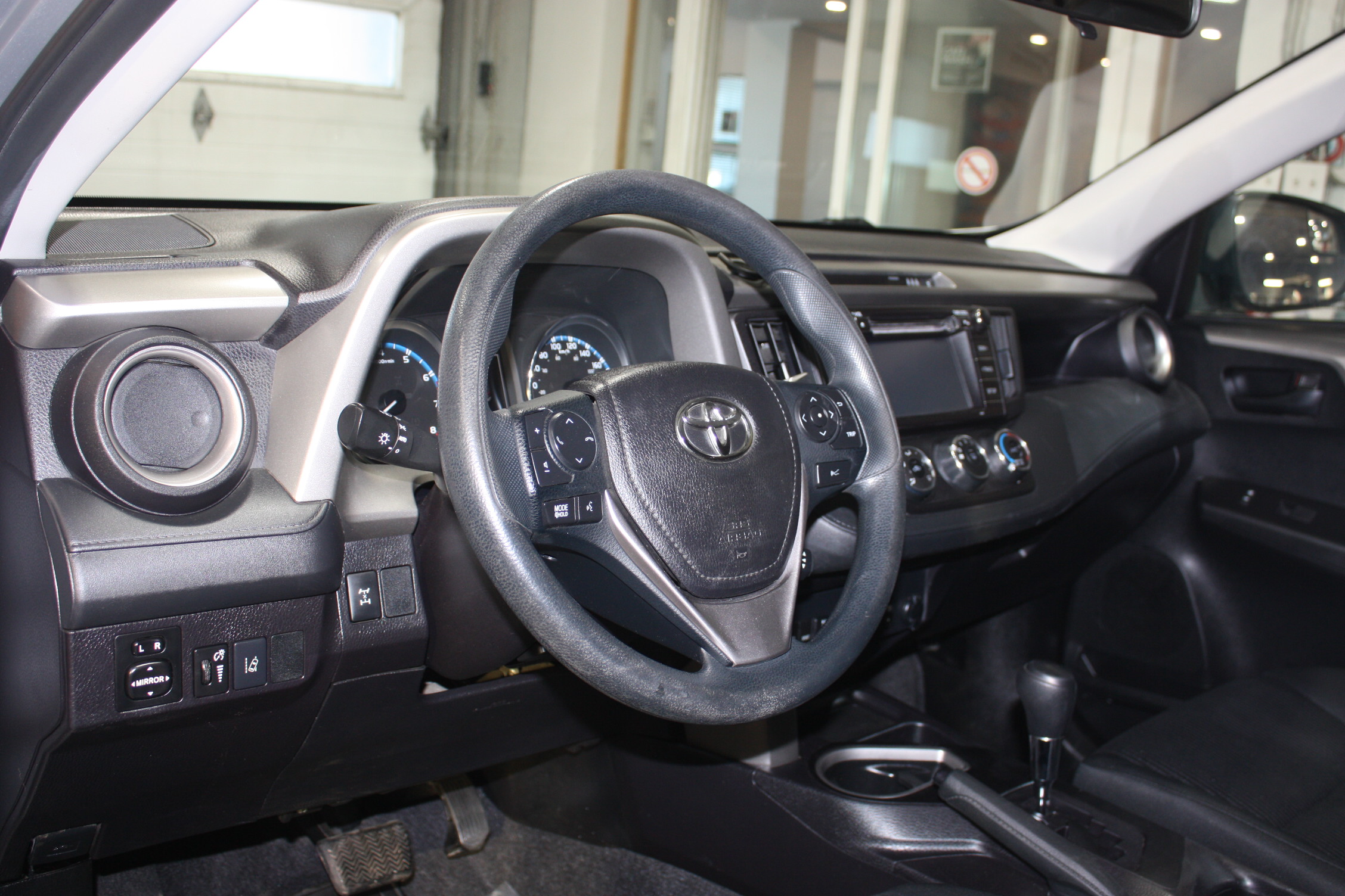 2018 TOYOTA RAV 4 LE AWD