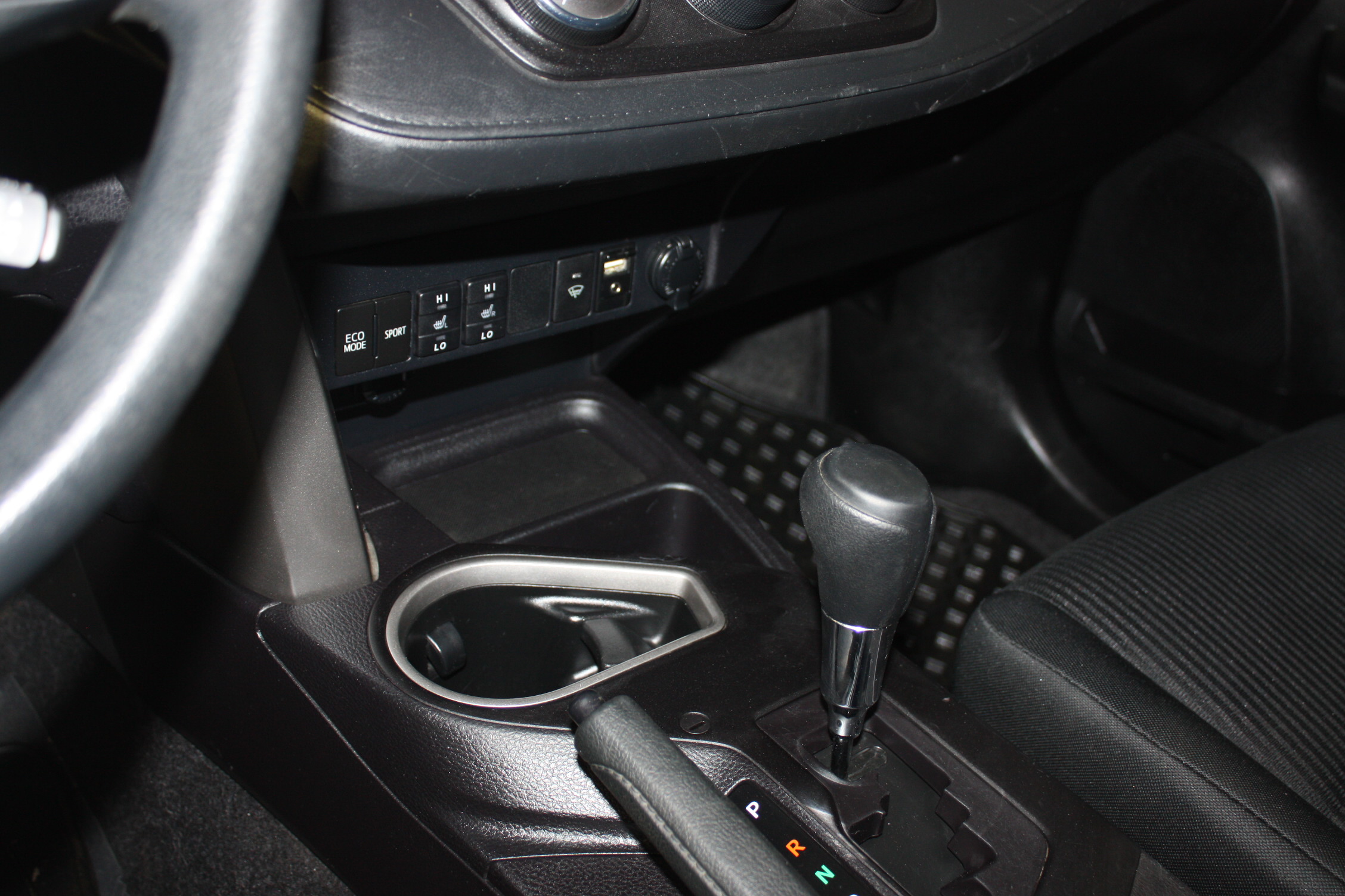 2018 TOYOTA RAV 4 LE AWD