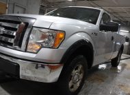 2010 FORD F-150 XLT 4X4 REG CAB BOITE 8 PIEDS