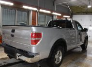 2010 FORD F-150 XLT 4X4 REG CAB BOITE 8 PIEDS