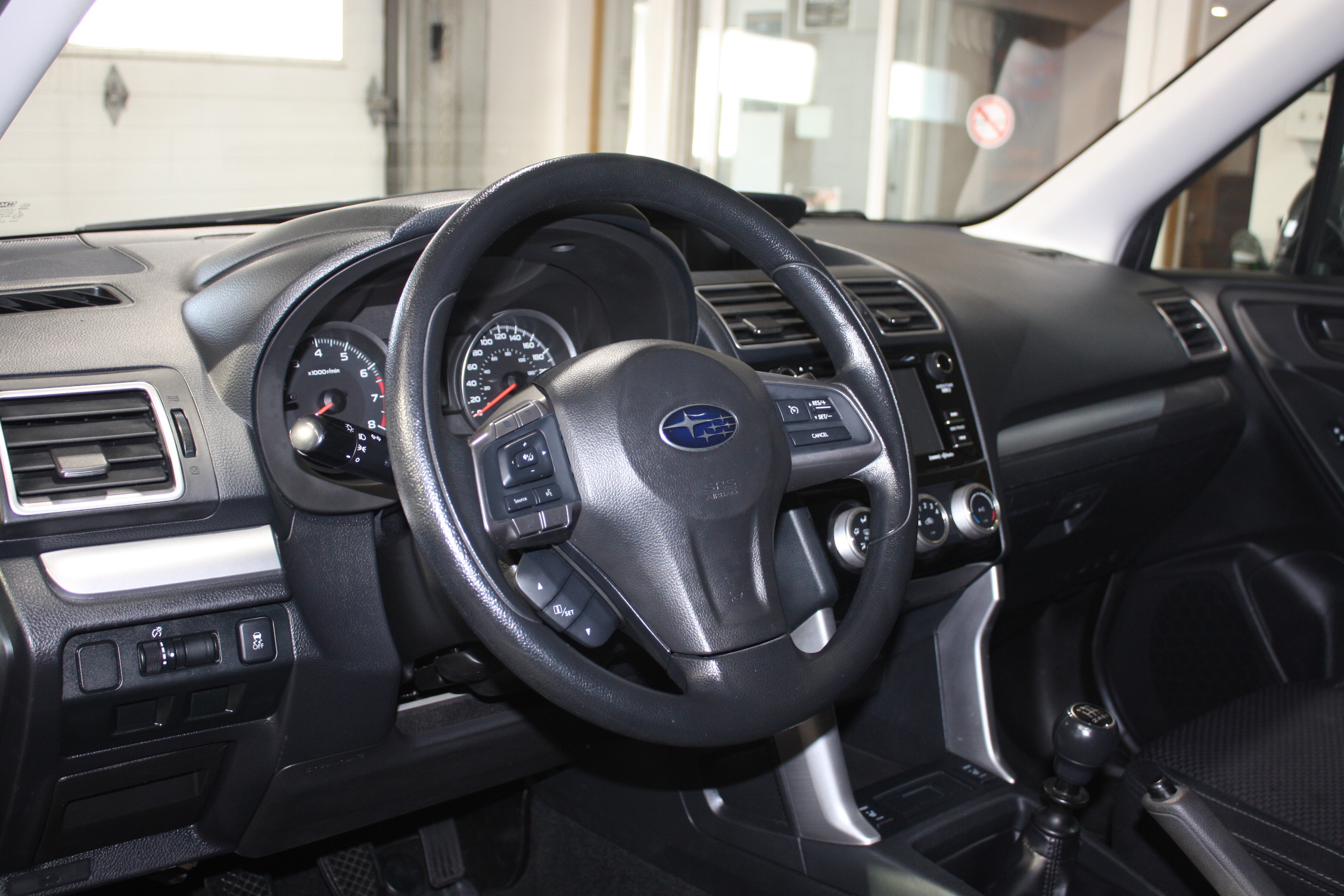 2016 SUBARU FORESTER 2.5 i