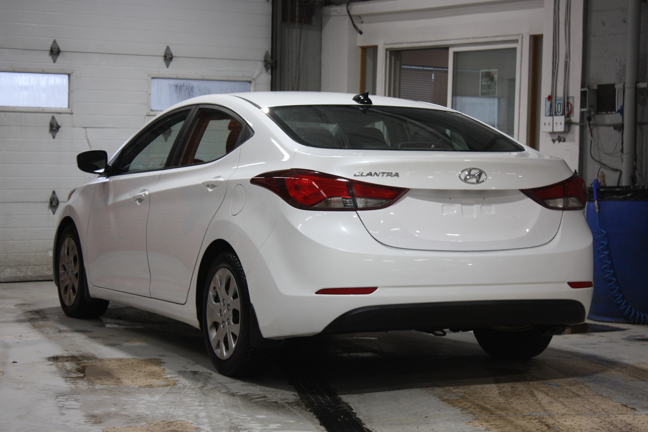 2016 HYUNDAI ELANTRA GL