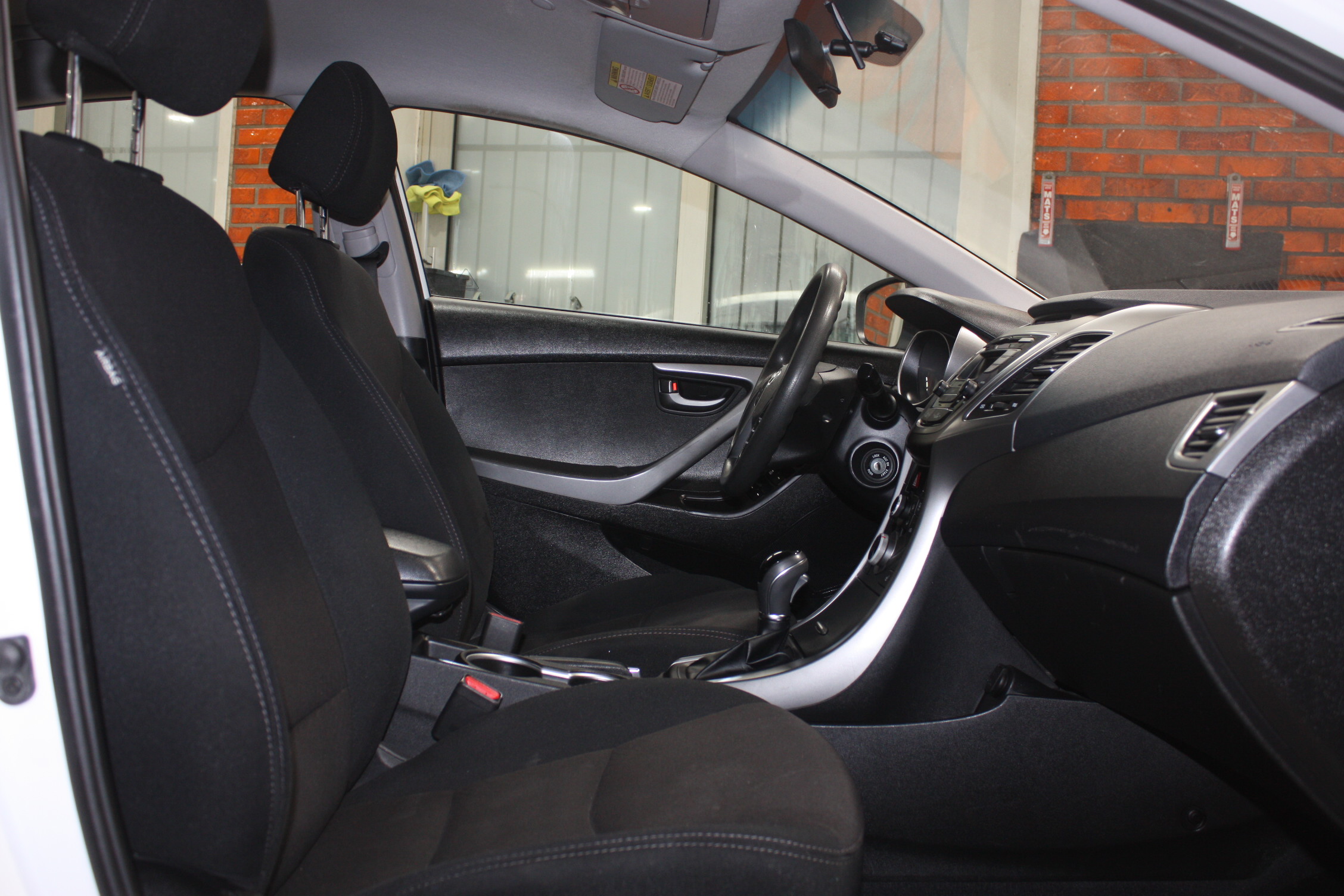 2016 HYUNDAI ELANTRA GL