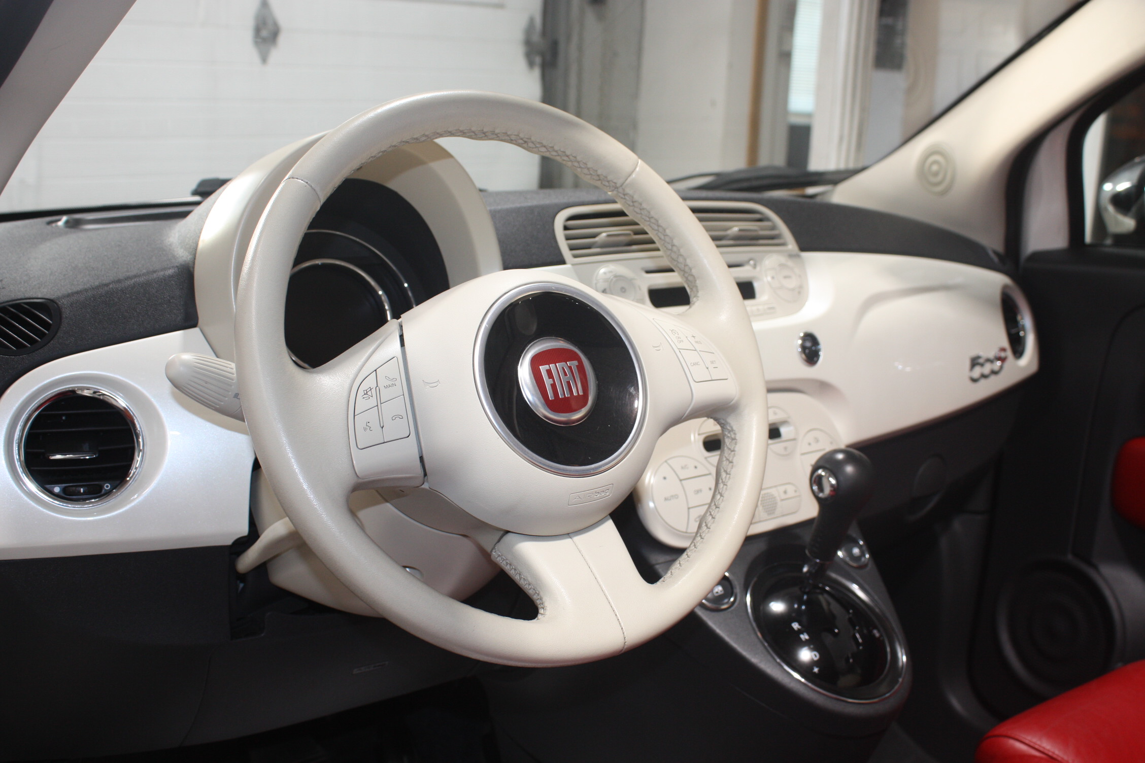 2015 FIAT 500C LOUNGE