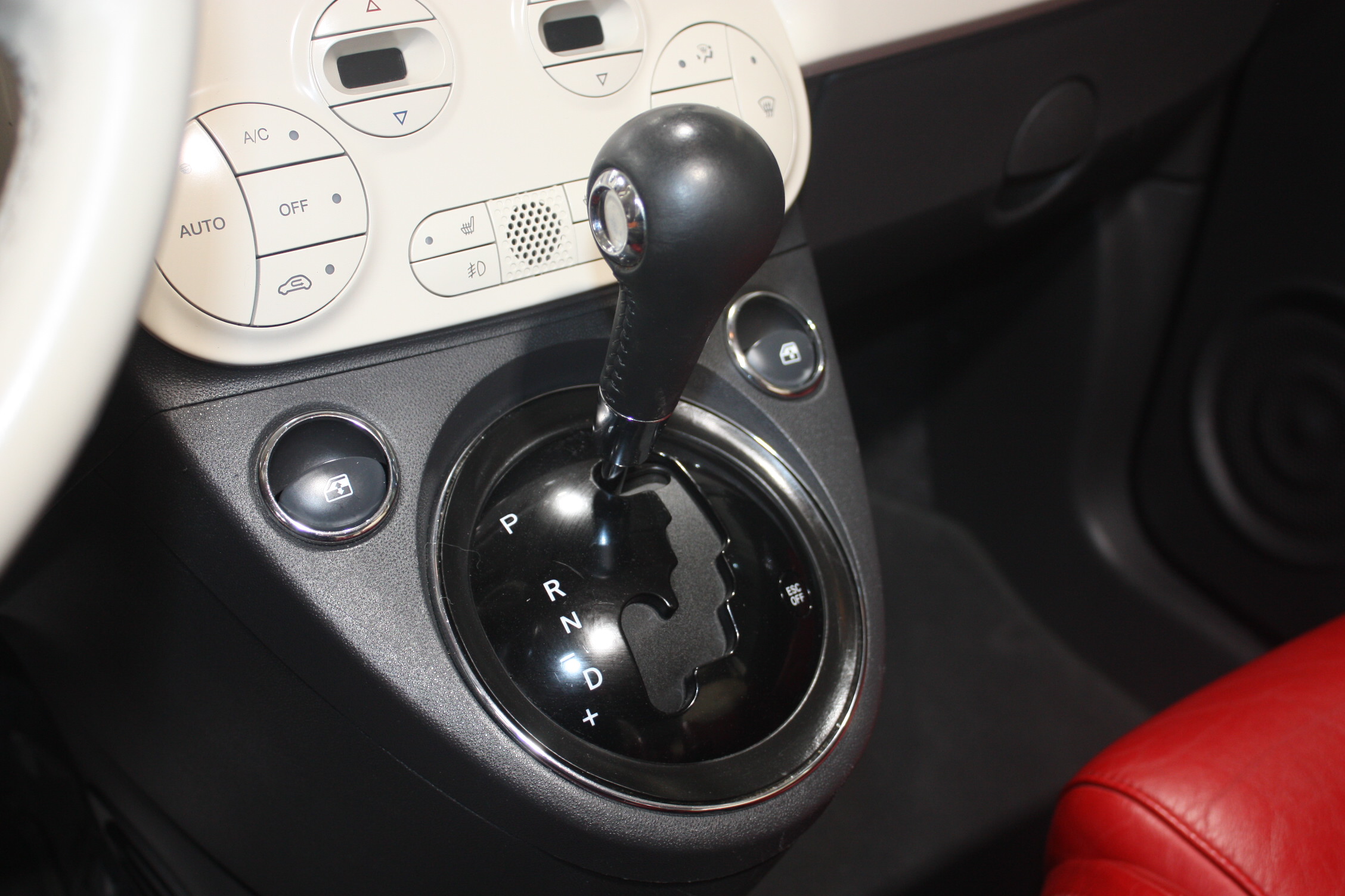 2015 FIAT 500C LOUNGE