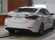 2015 HYUNDAi ELANTRA LIMITED