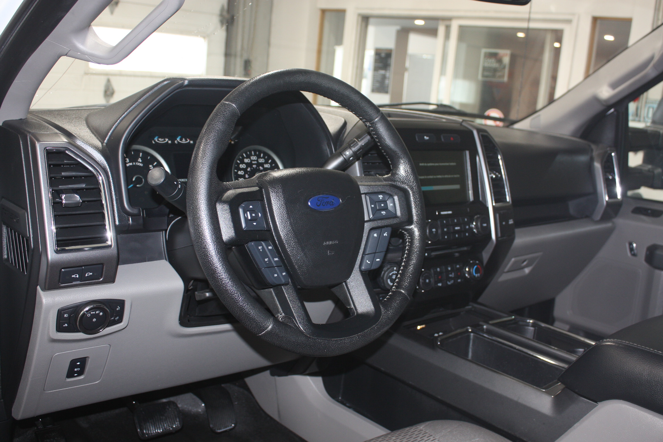 2016 FORD F-150 SUPERCREW XTR 4X4