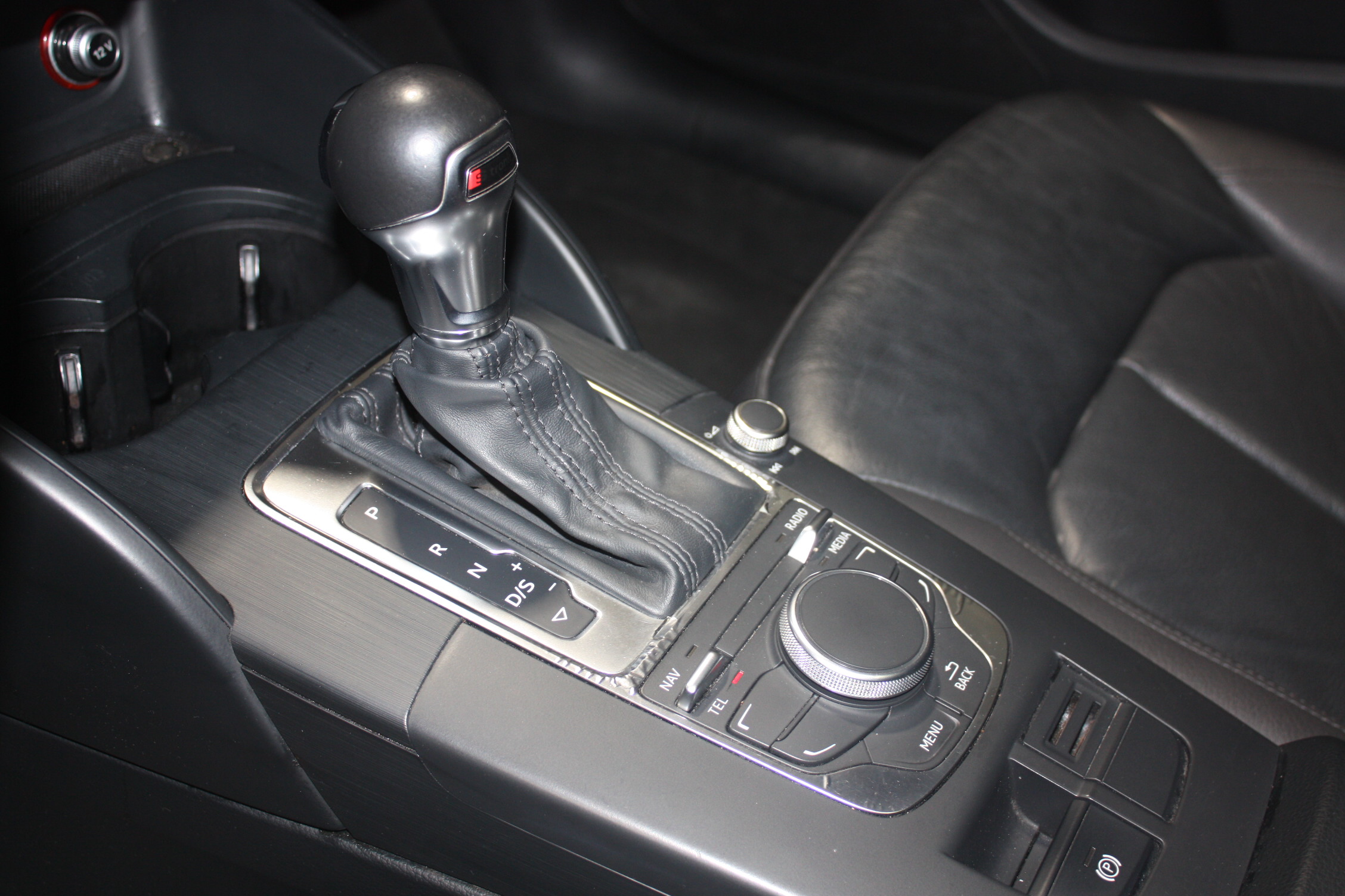 2015 AUDI A3 KOMFORT