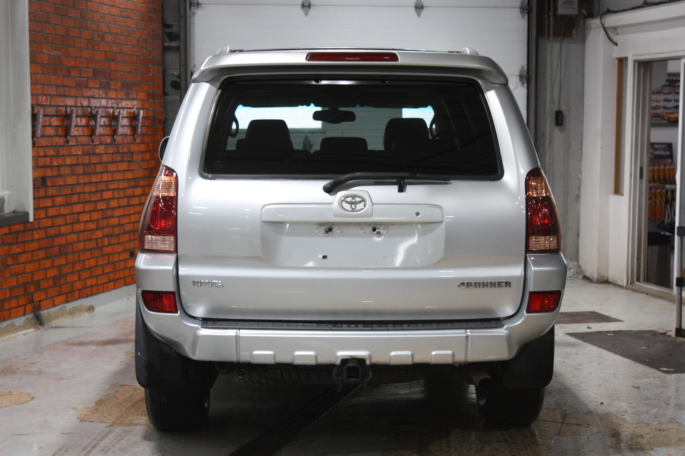 2003 TOYOTA 4RUNNER LIMITED V8 4X4