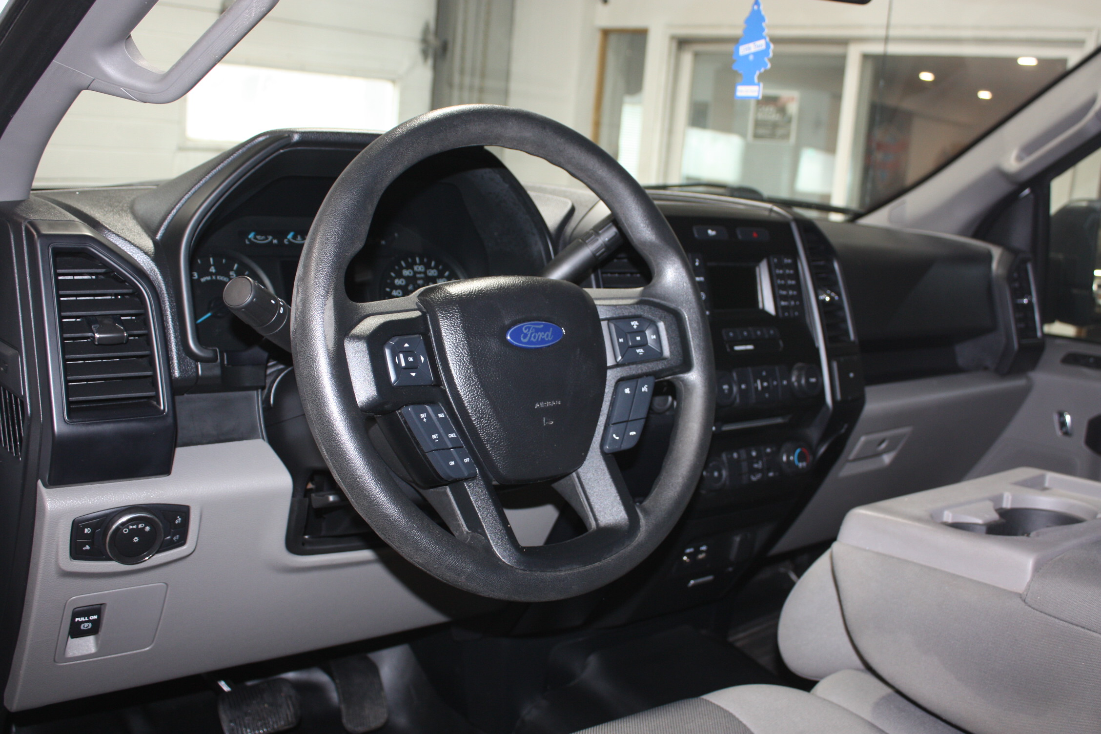 2015 FORD F-150