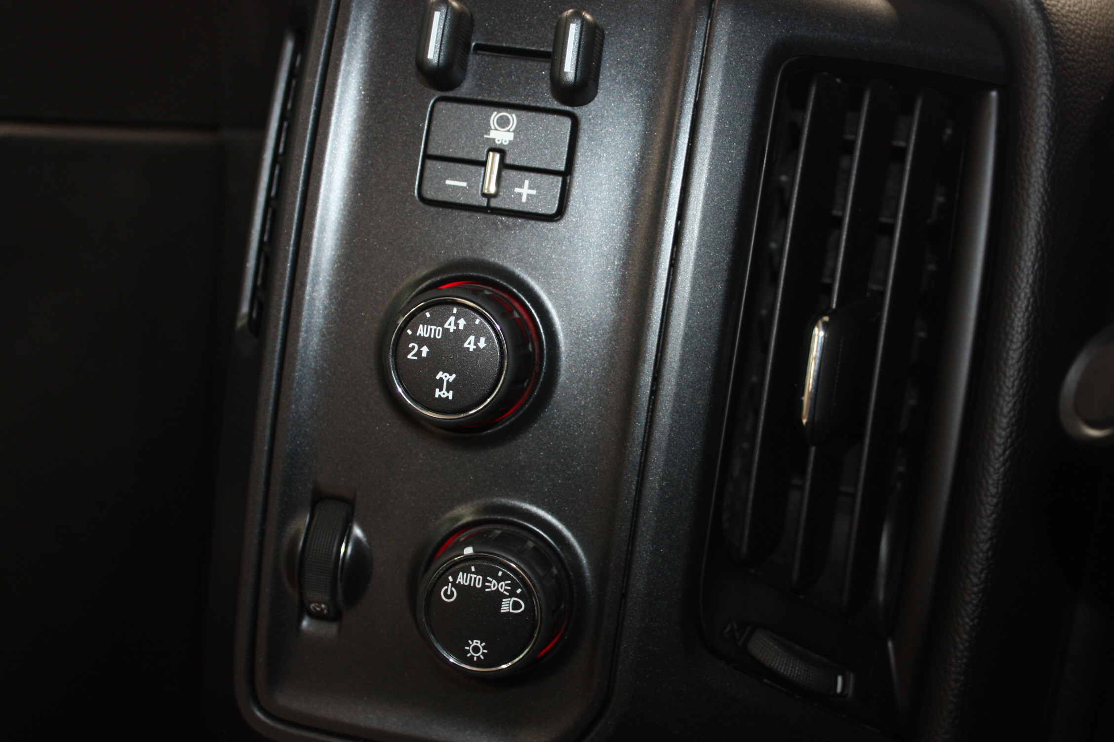 2015 GMC SIERRA 1500 SLE CREW CAB 4X4