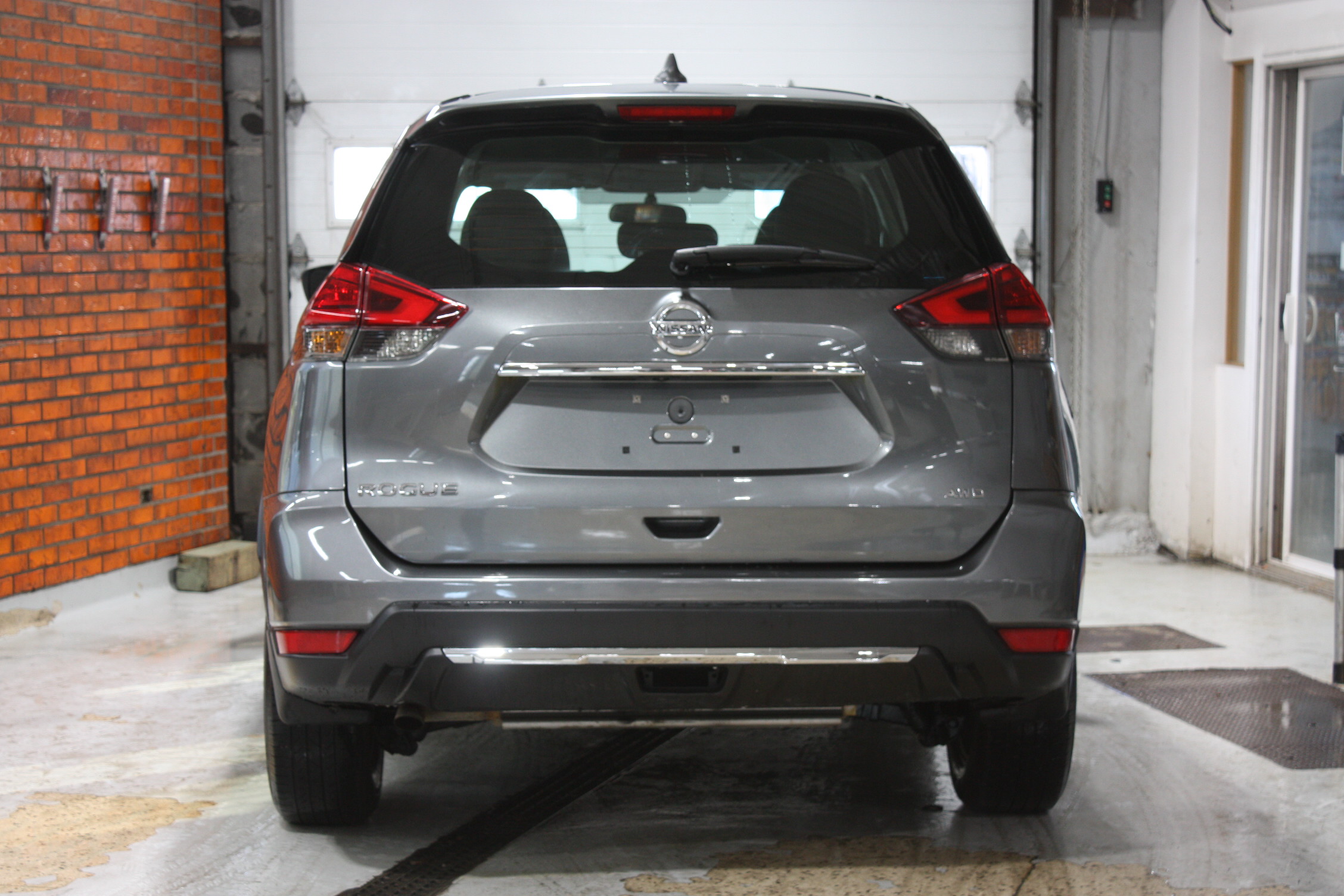 2017 NISSAN ROGUE AWD