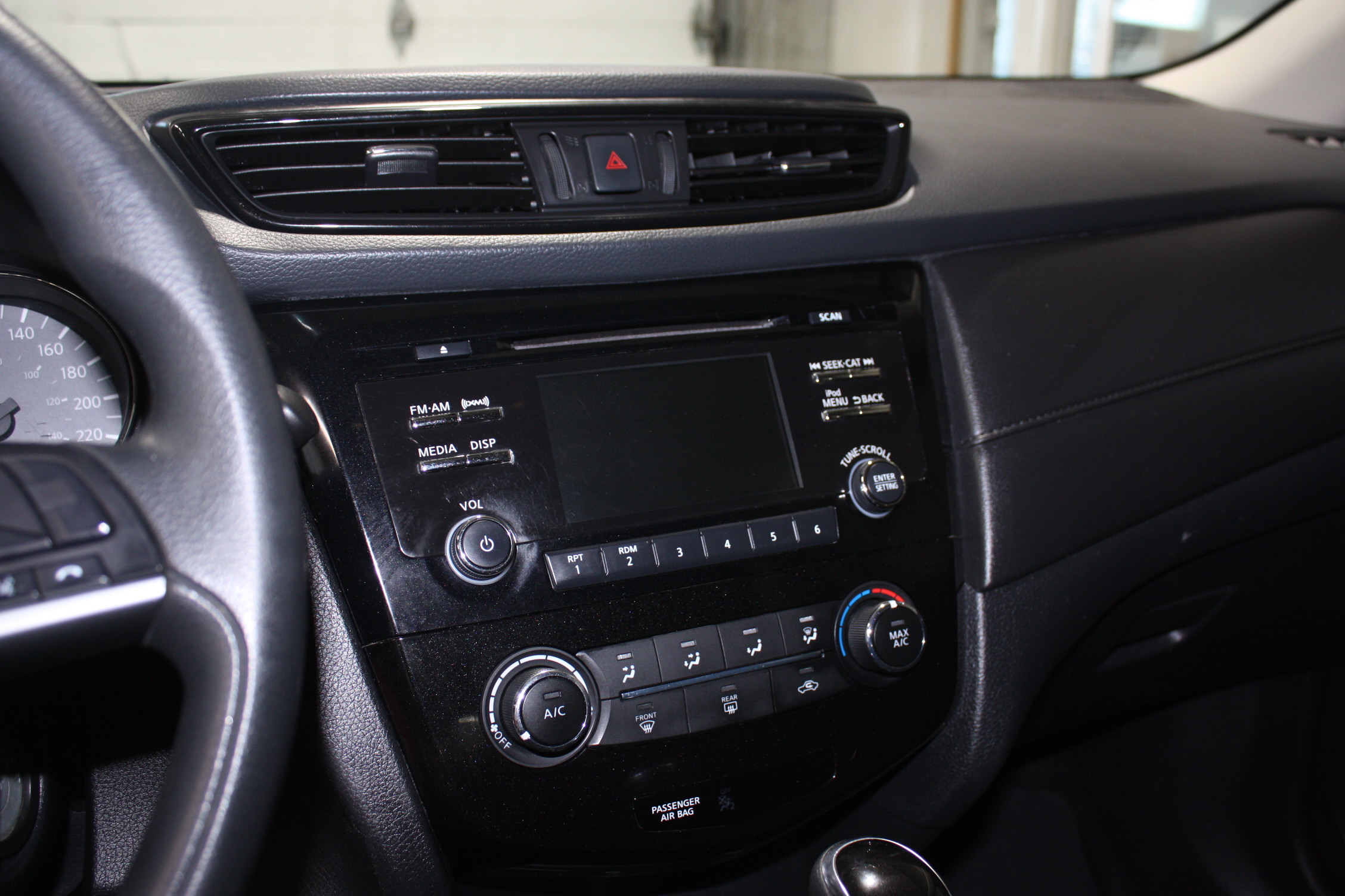 2017 NISSAN ROGUE AWD