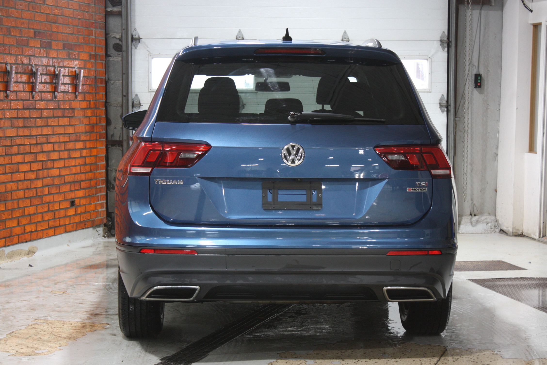 2018 VOLKSWAGEN TIGUAN TRENDLINE AWD