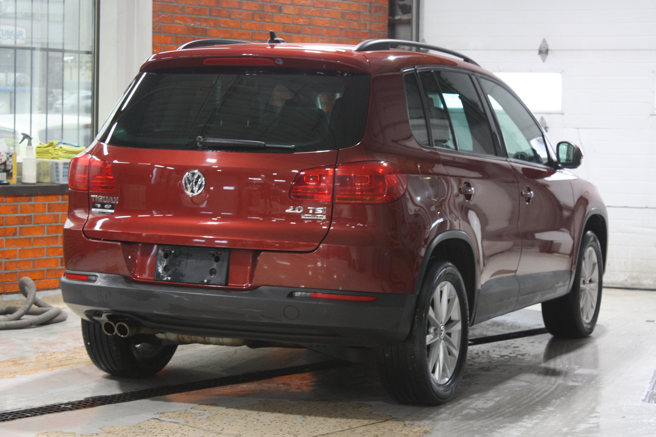 2014 VOLKSWAGEN TIGUAN HIGHLINE