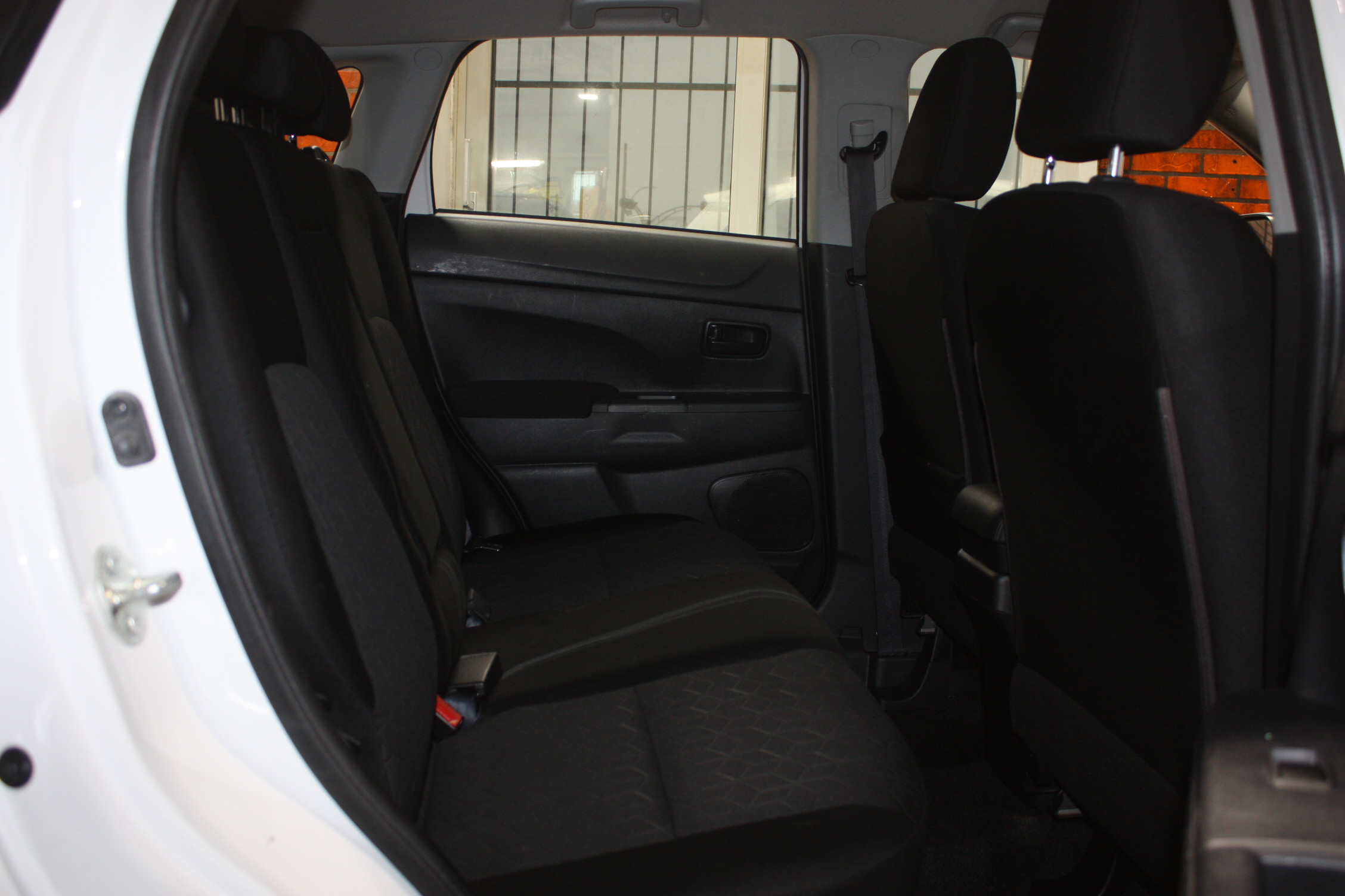 2021 MITSUBISHI RVR ES AWD